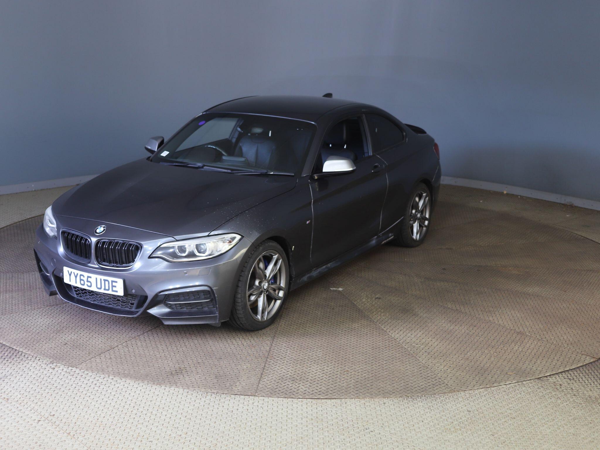 BMW 2 Series view 3