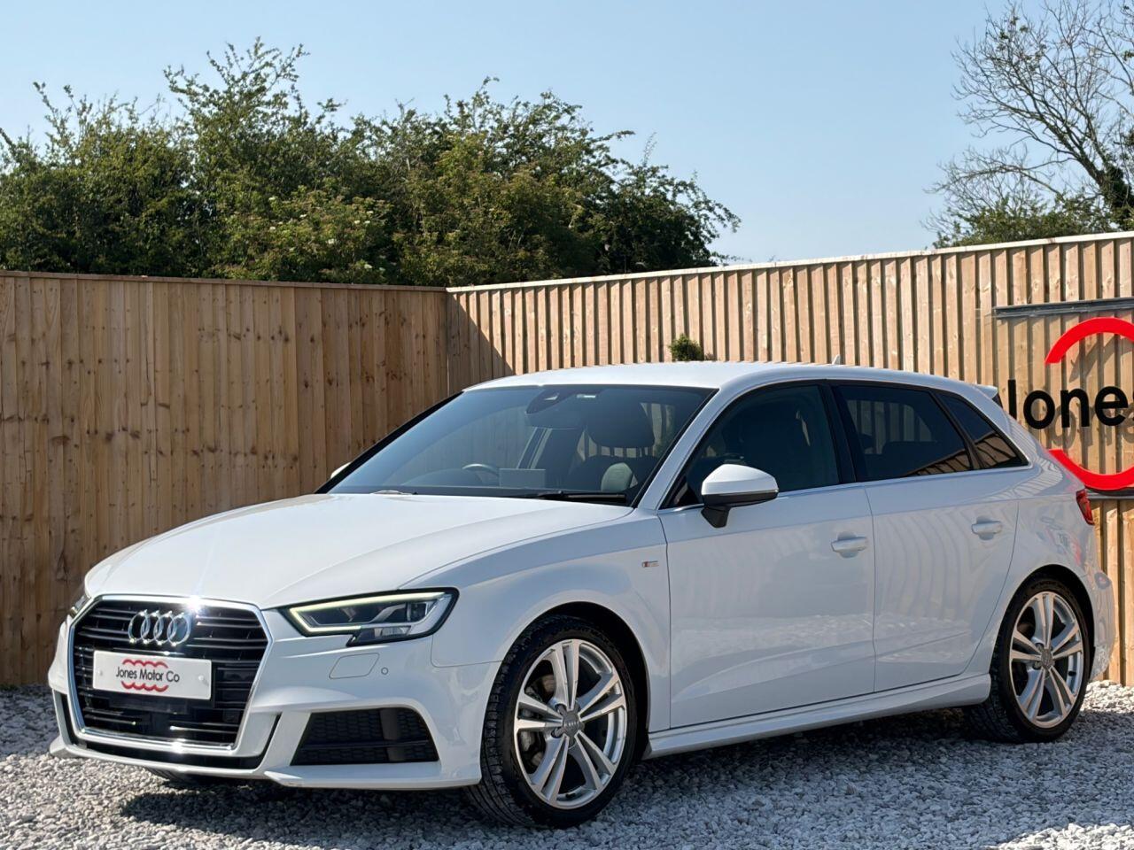 Audi A3 view 4