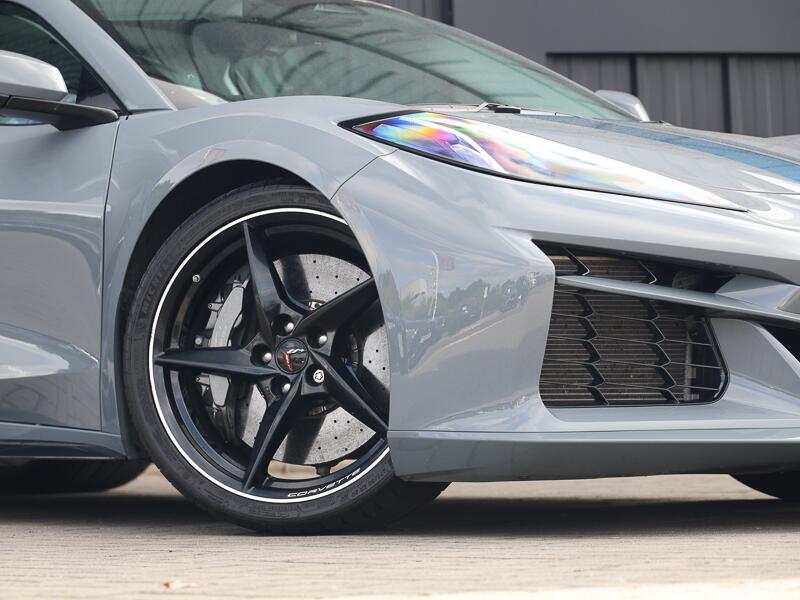 Chevrolet Corvette view 19