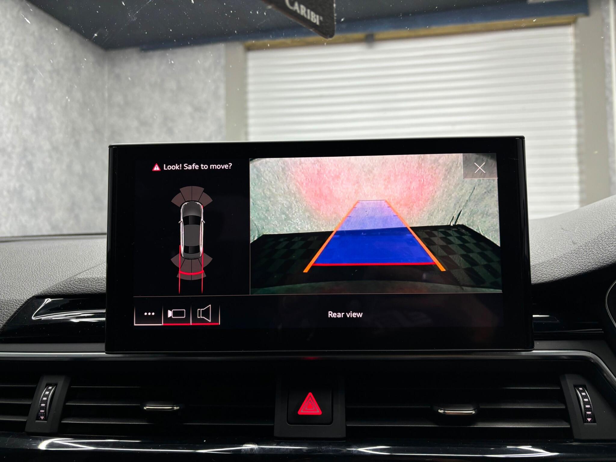 Audi A4 view 22
