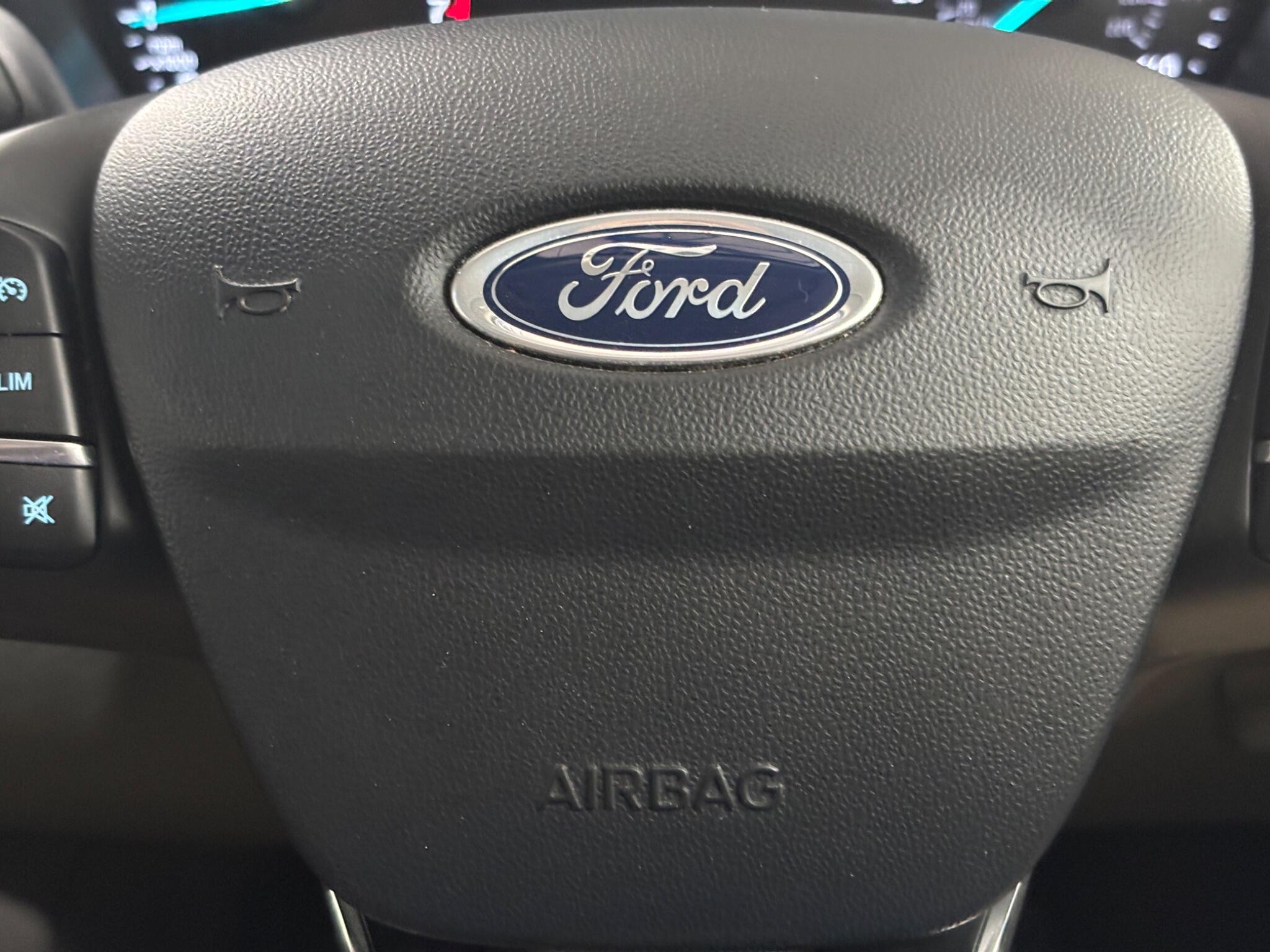 Ford Fiesta view 33