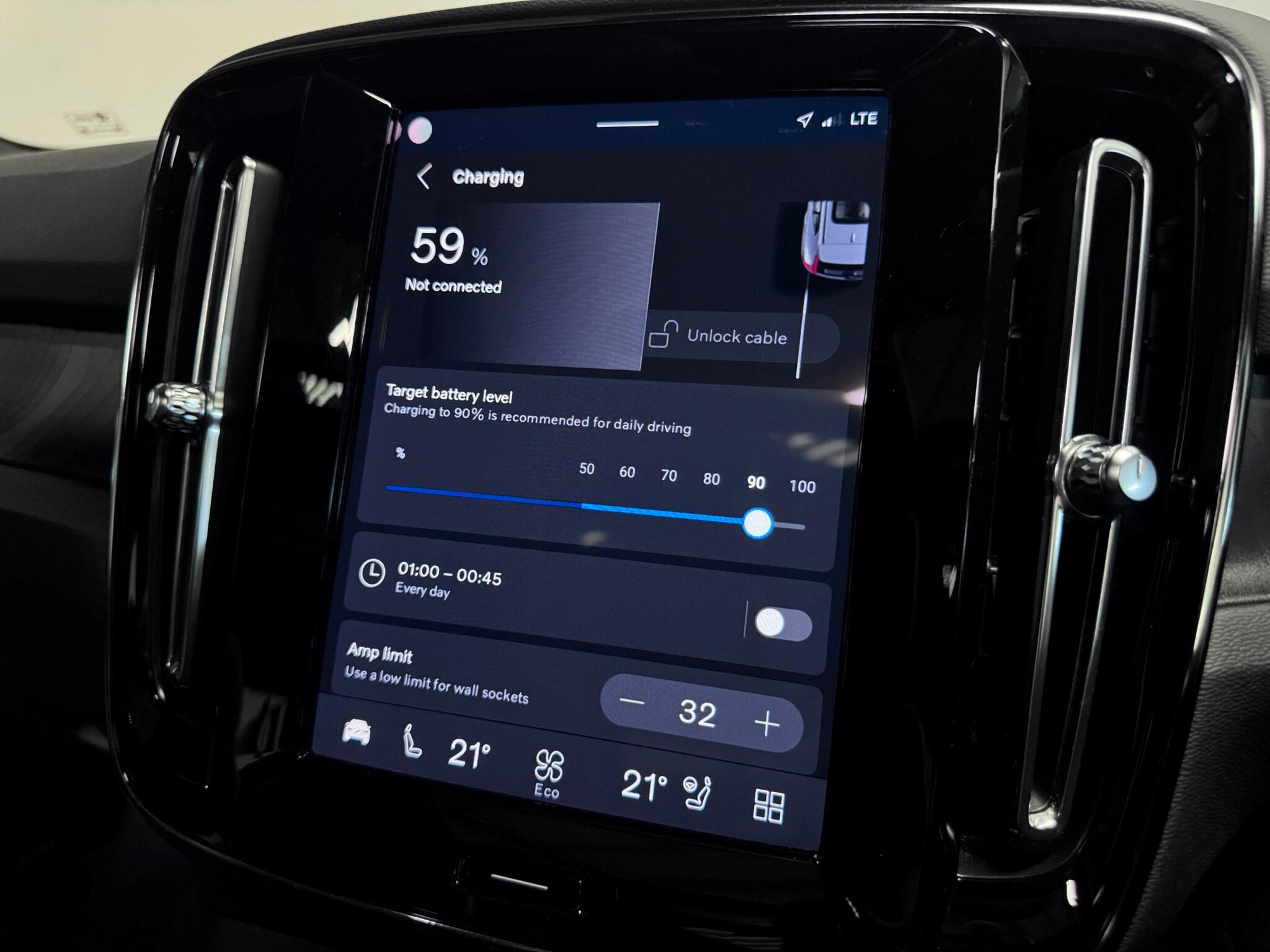 Volvo XC40 view 46