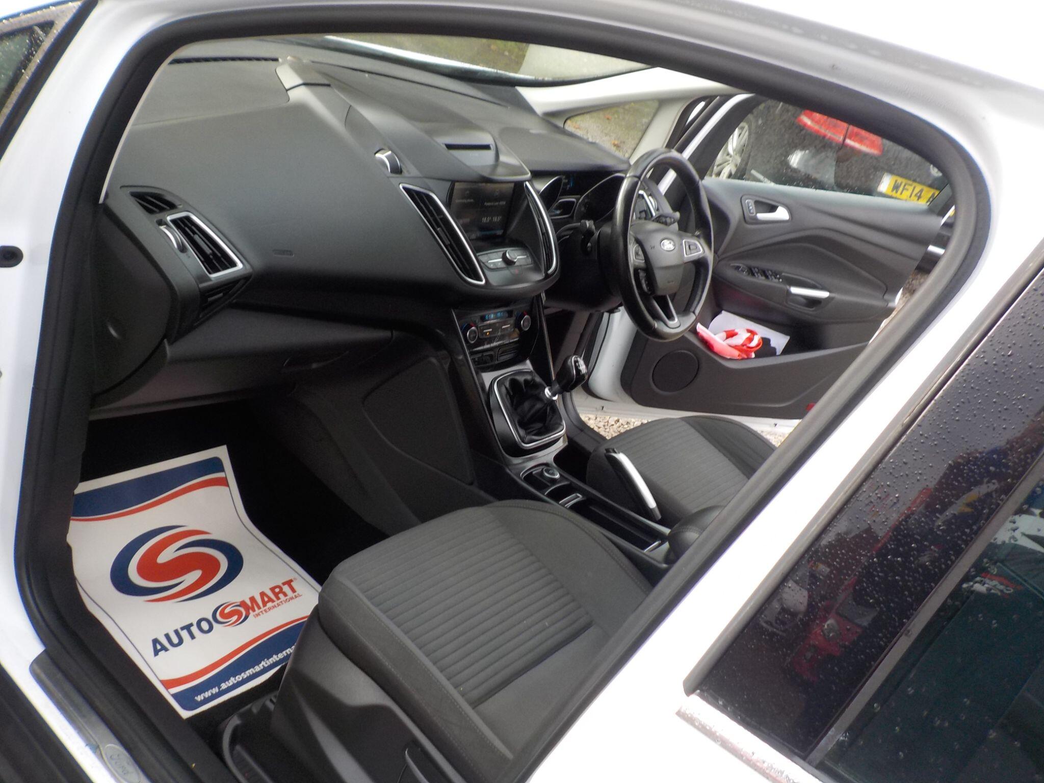 Ford Grand C-Max 1.5 TDCi Titanium Euro 6 (s/s) 5dr