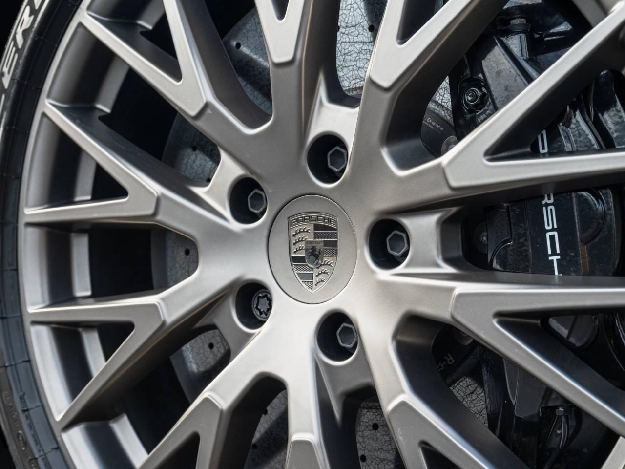Porsche Panamera view 17