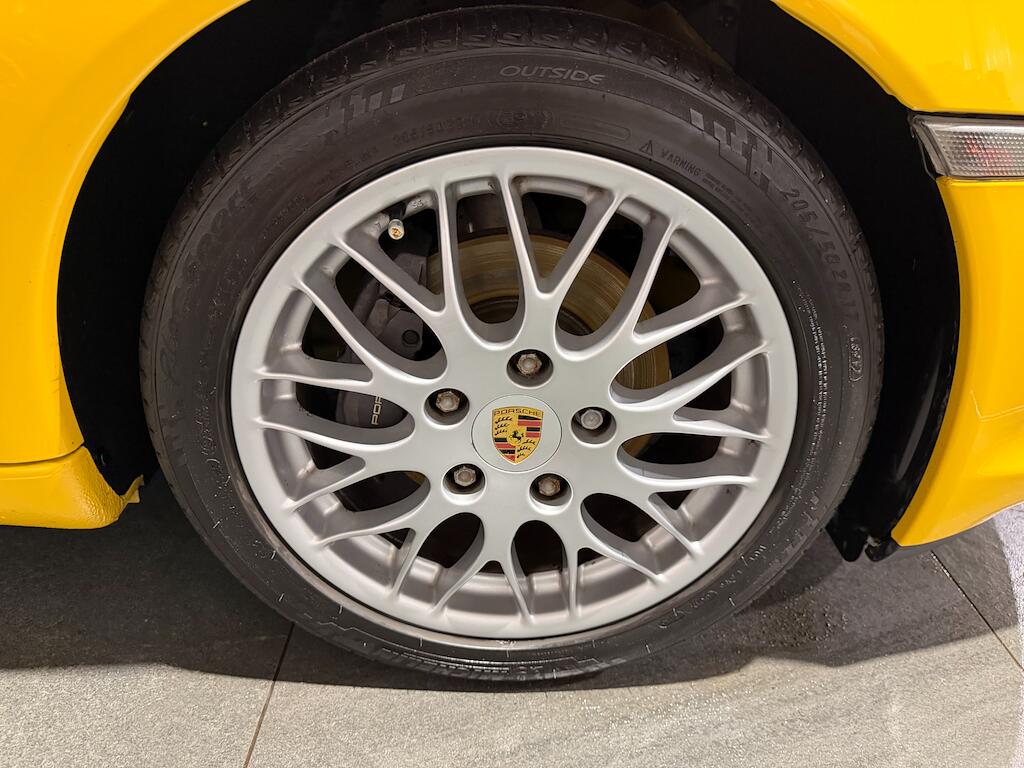 Porsche Boxster view 35