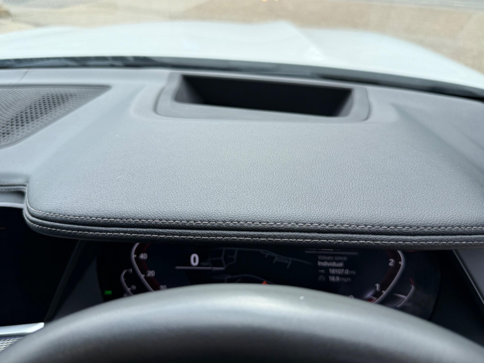 BMW X6 view 32