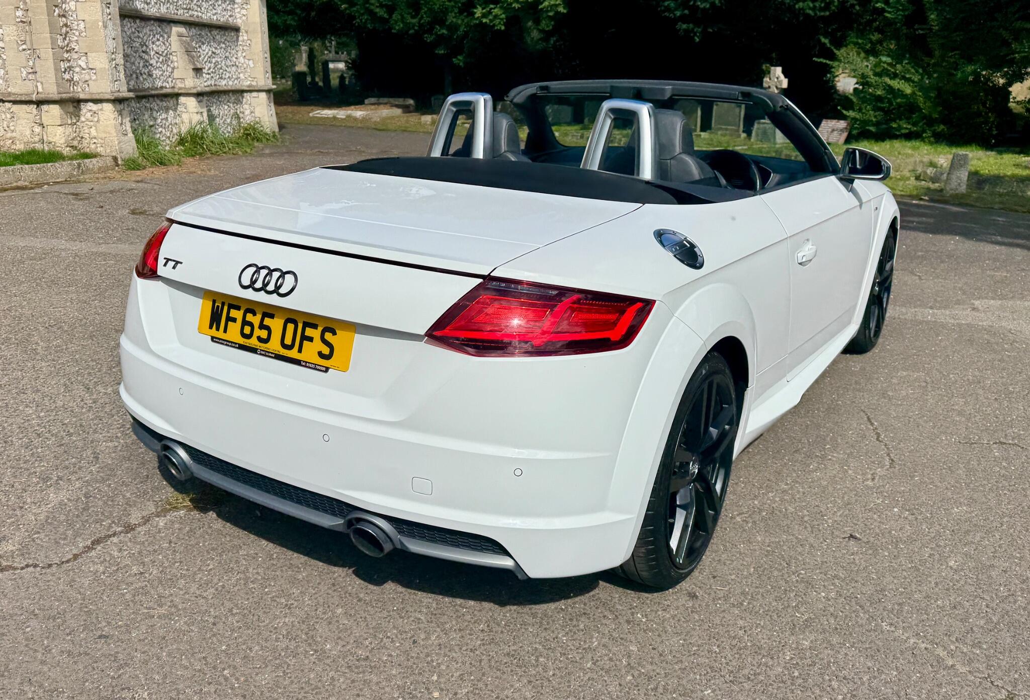 Audi TT view 25