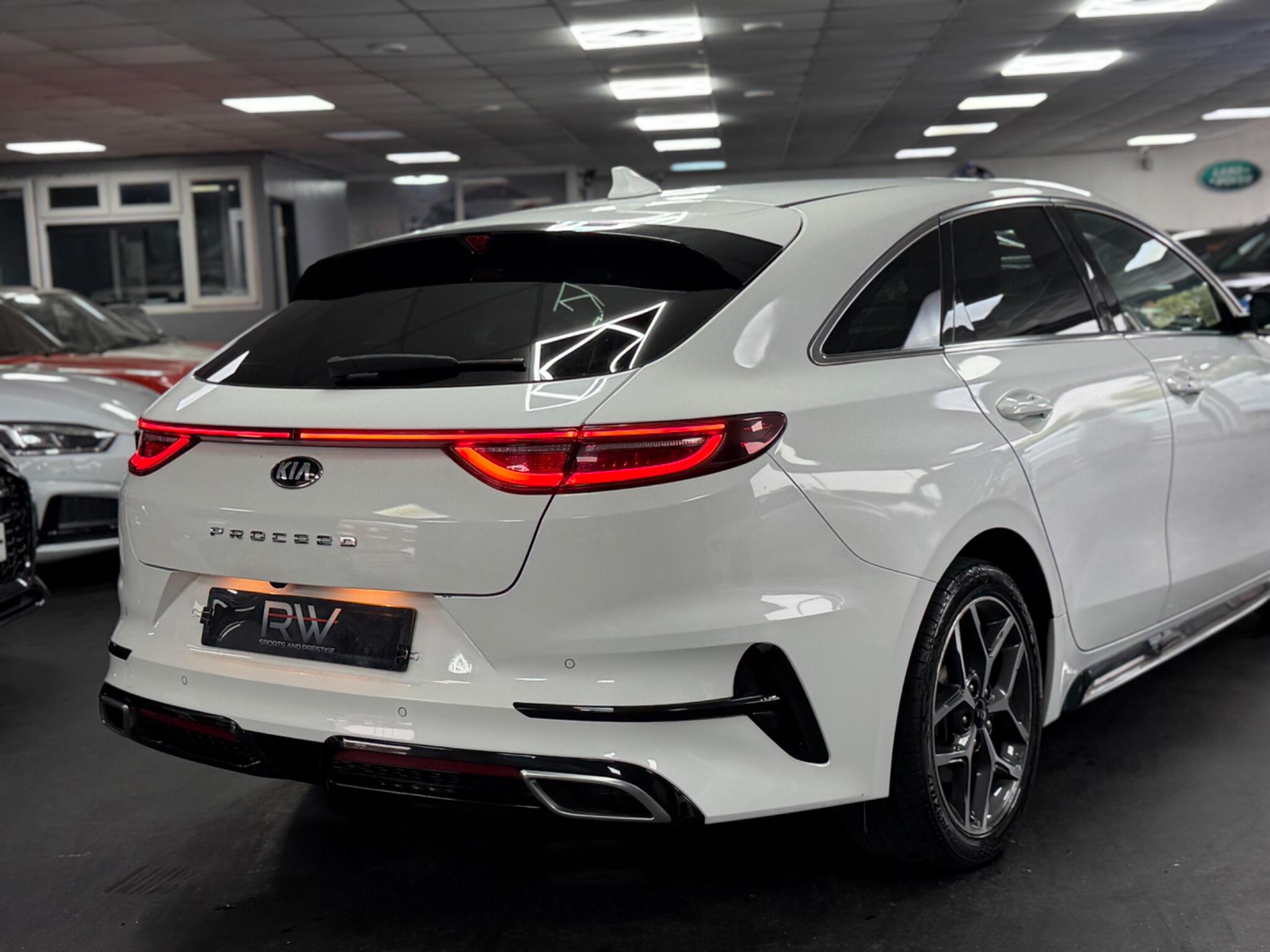 Kia Proceed view 3