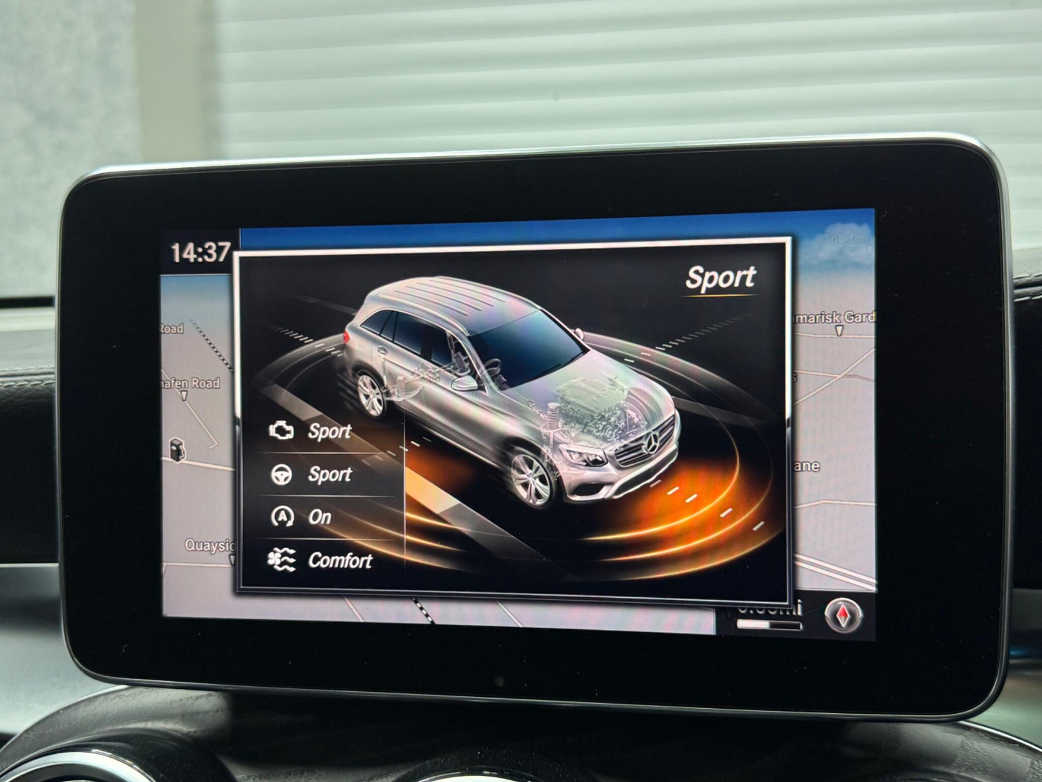 Mercedes-Benz GLC view 19