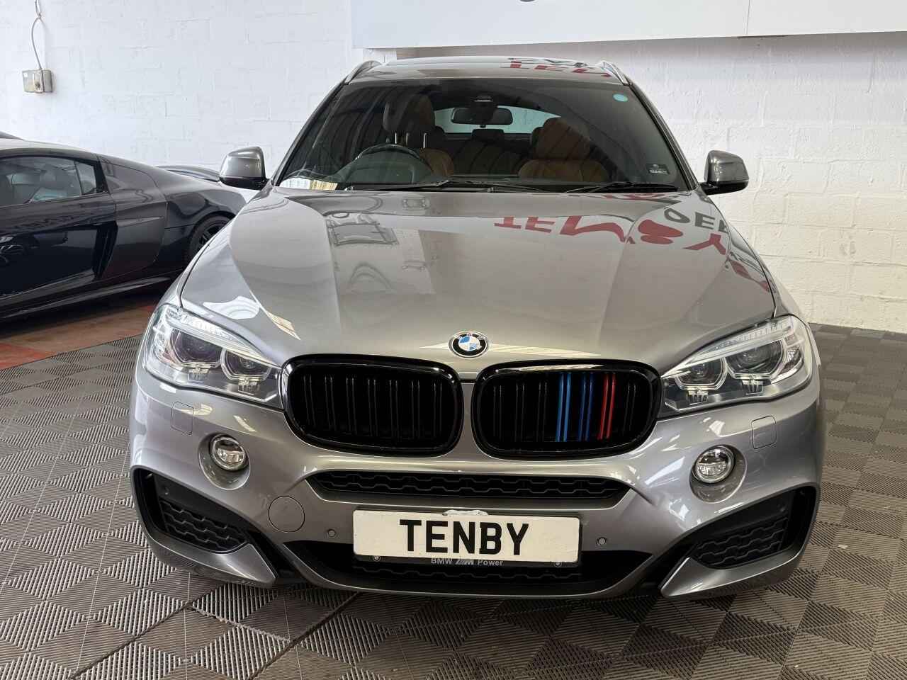 BMW X6 view 3