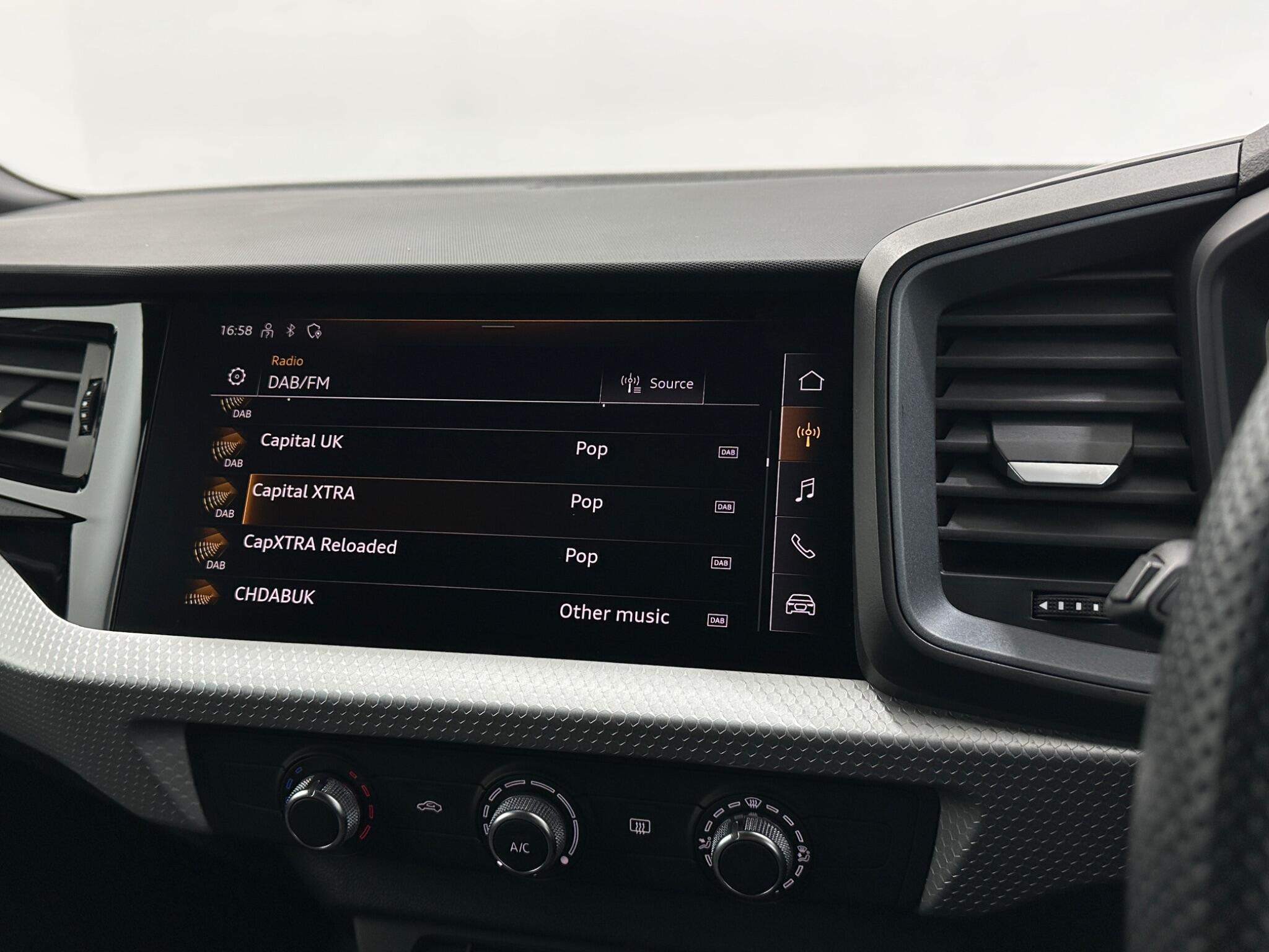 Audi A1 view 24