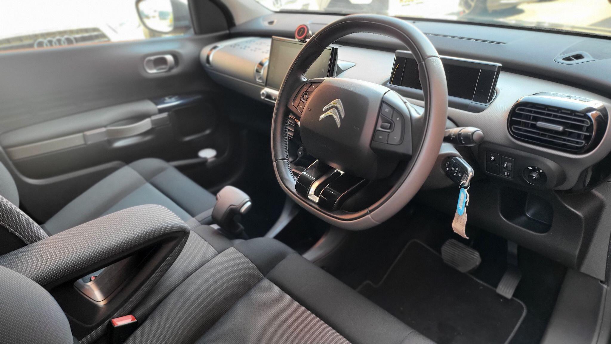 Citroen C4 Cactus view 12