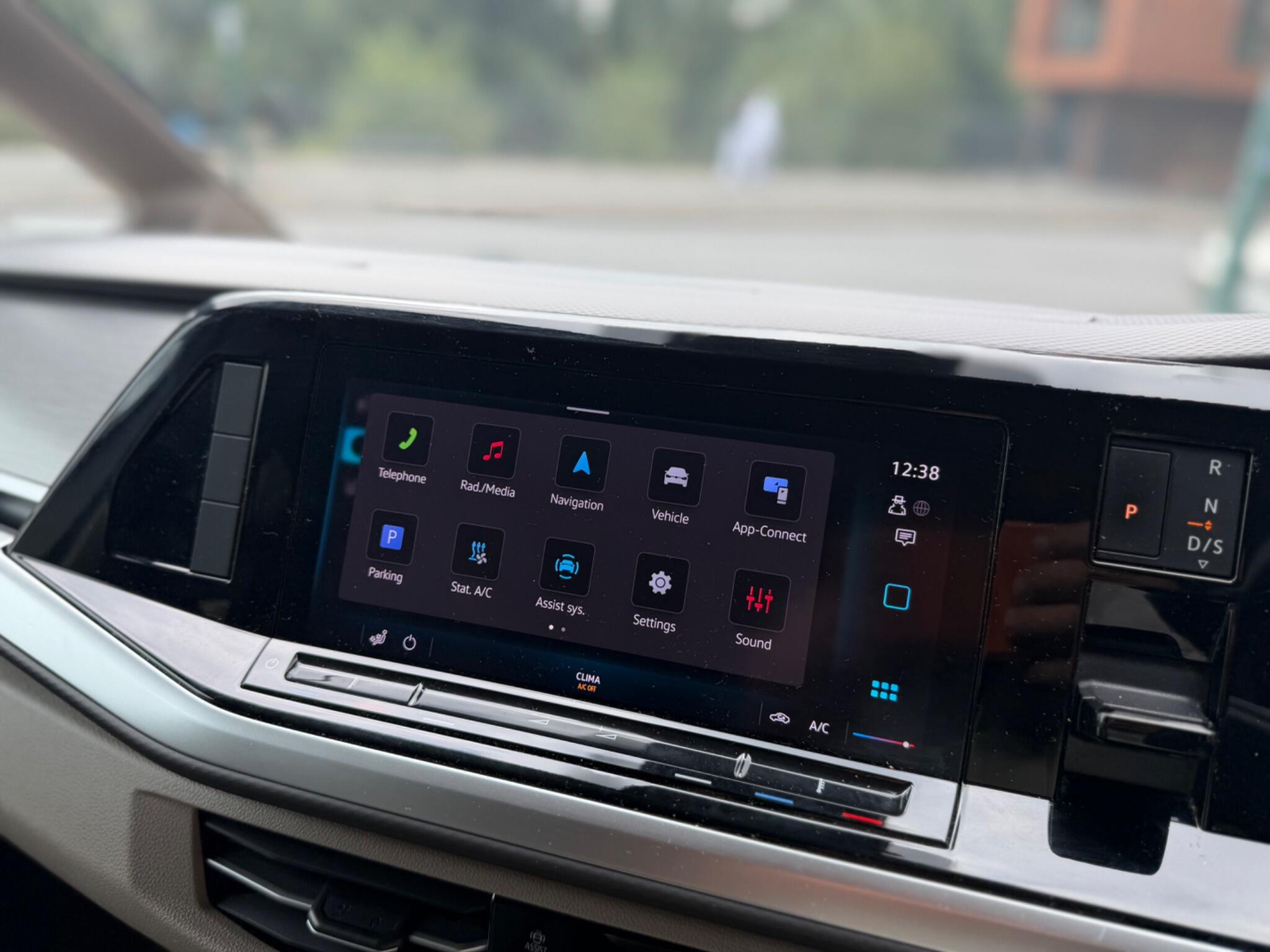 Volkswagen Multivan view 53