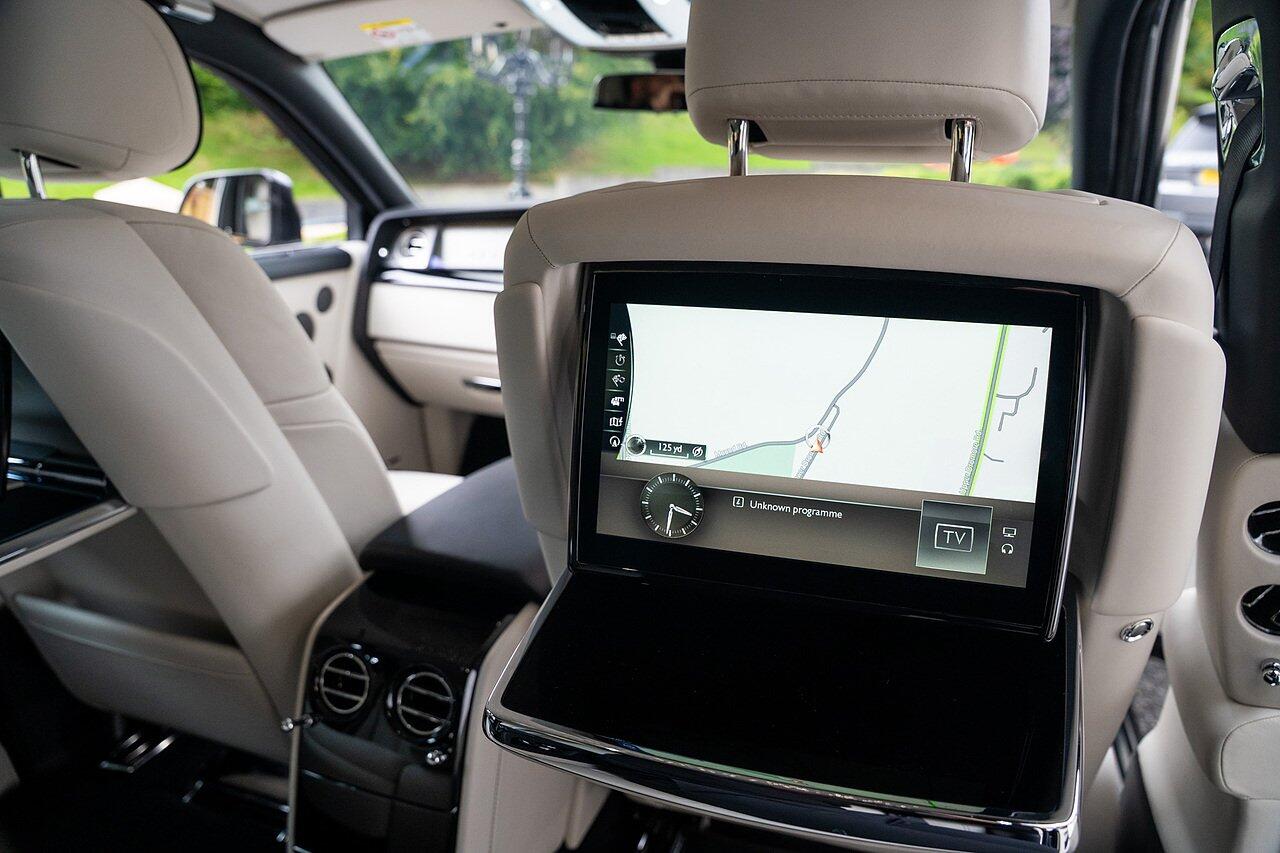 Rolls-Royce Phantom view 92