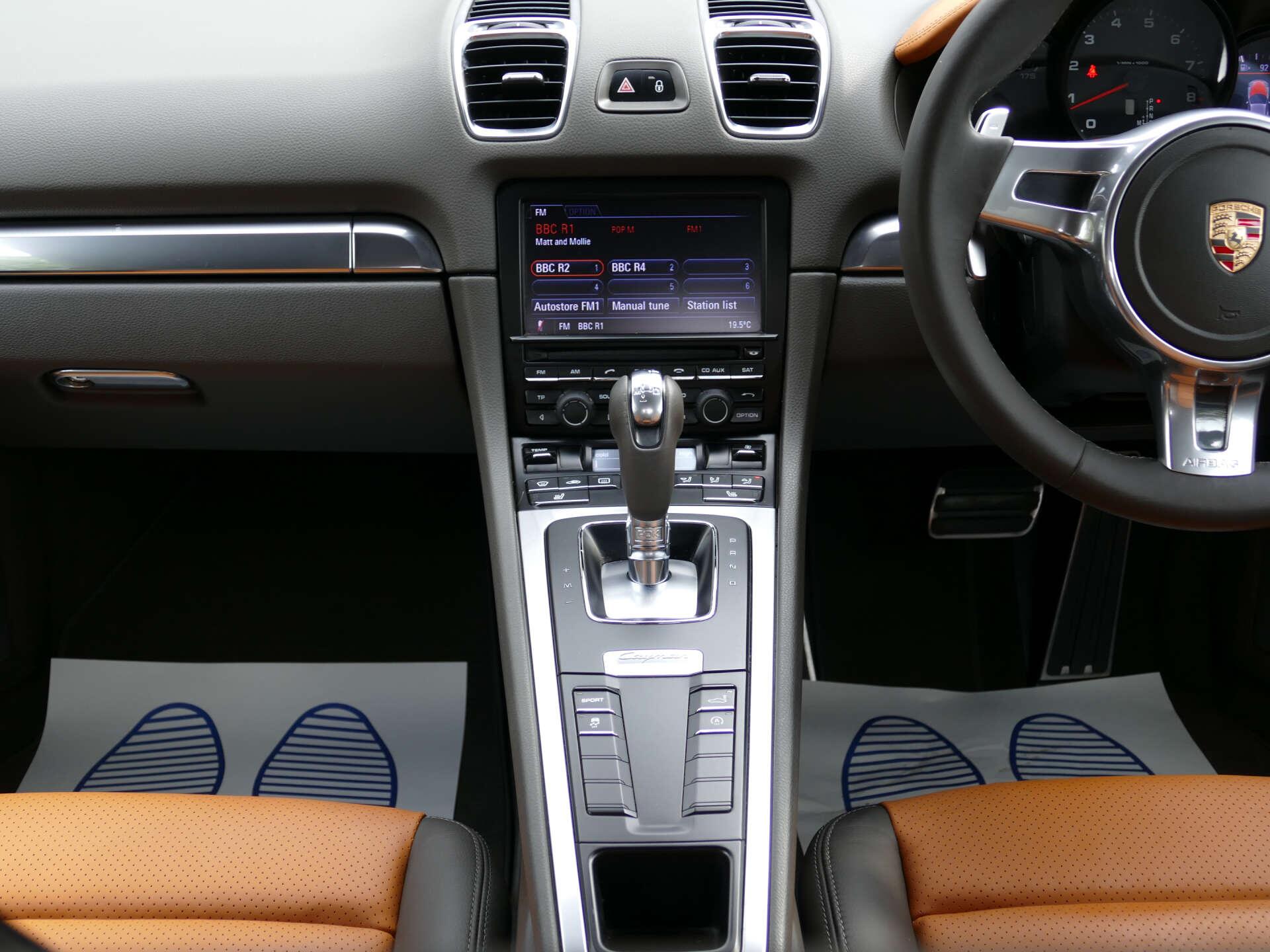 Porsche Cayman view 35