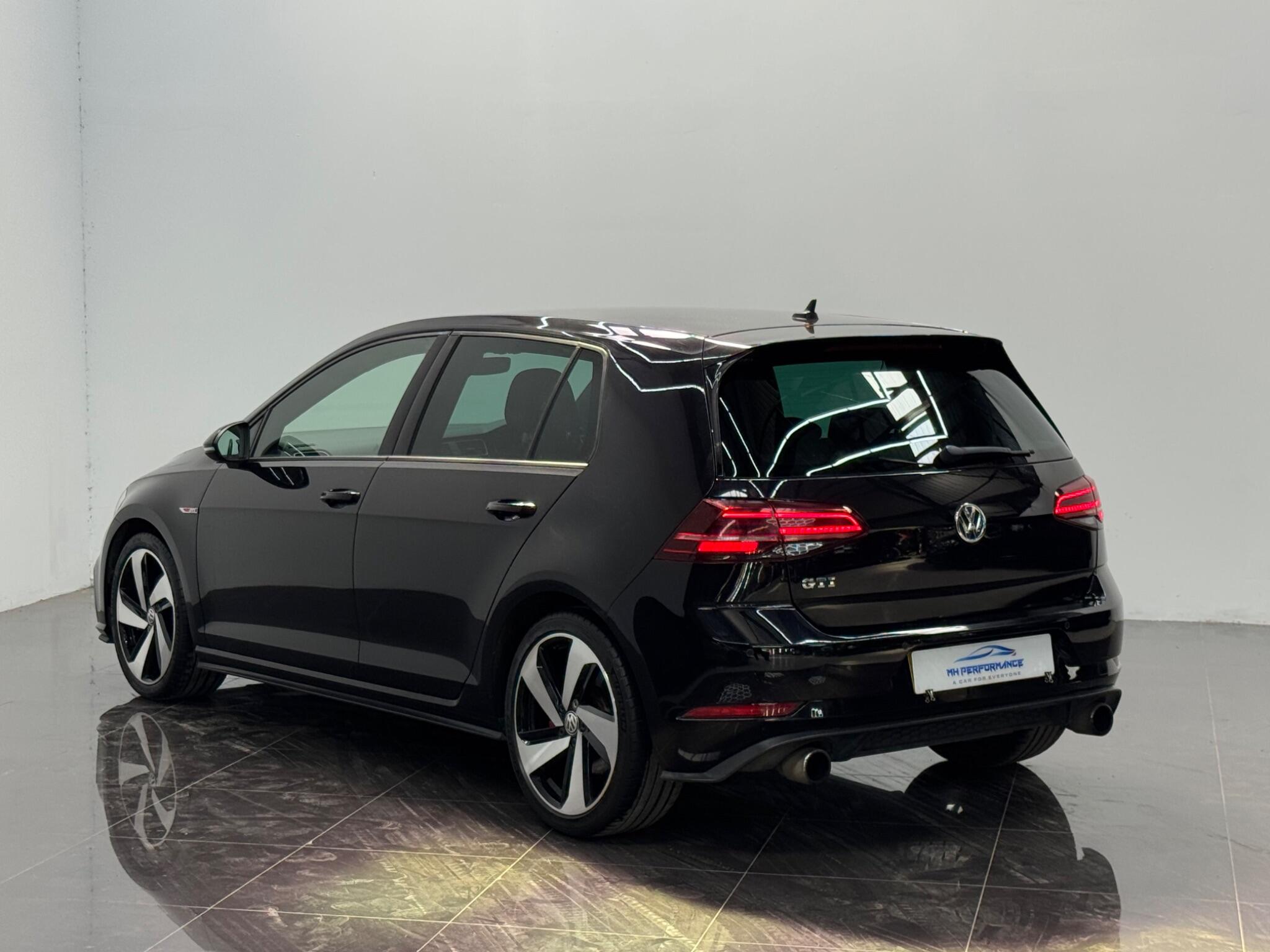 Volkswagen Golf view 31