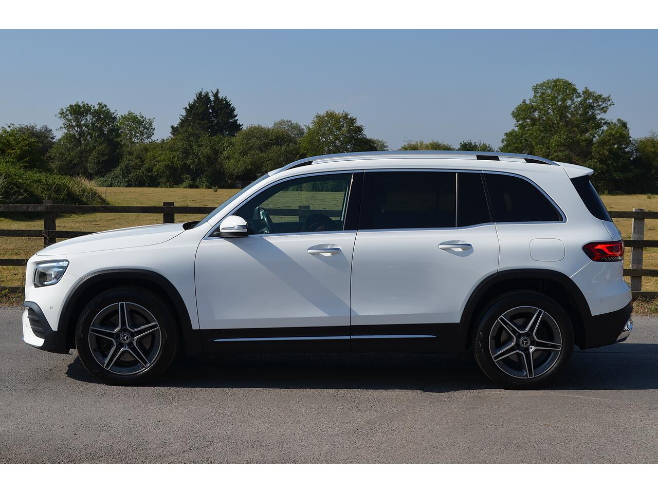Mercedes-Benz GLB view 6
