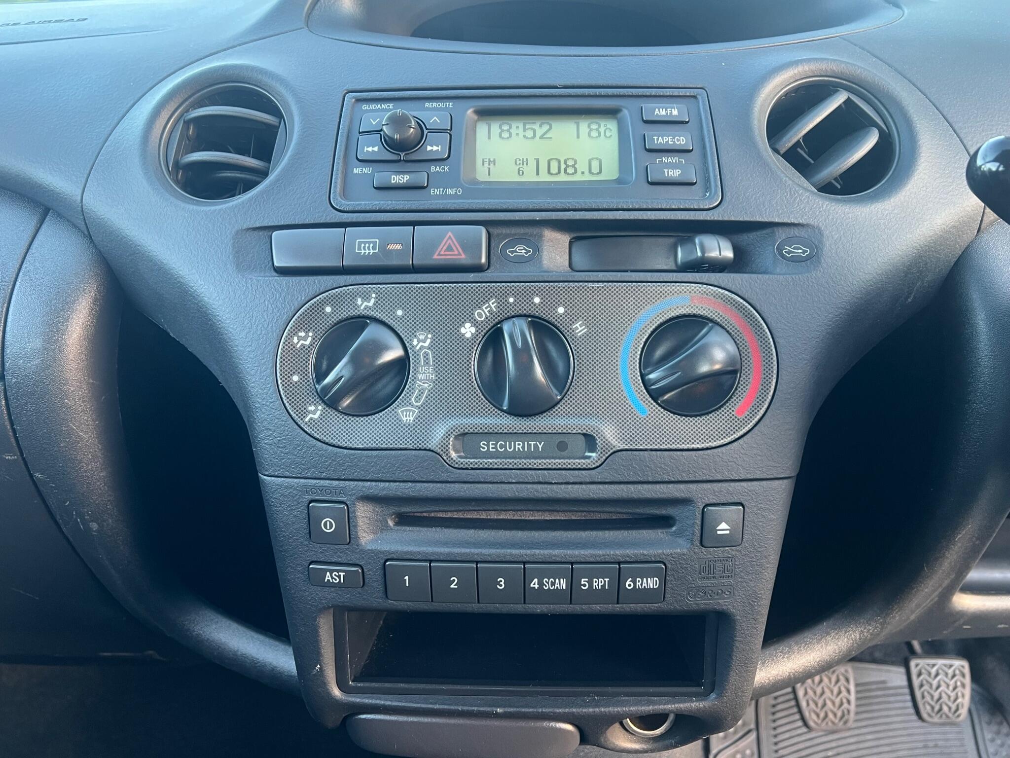 Toyota Yaris view 29