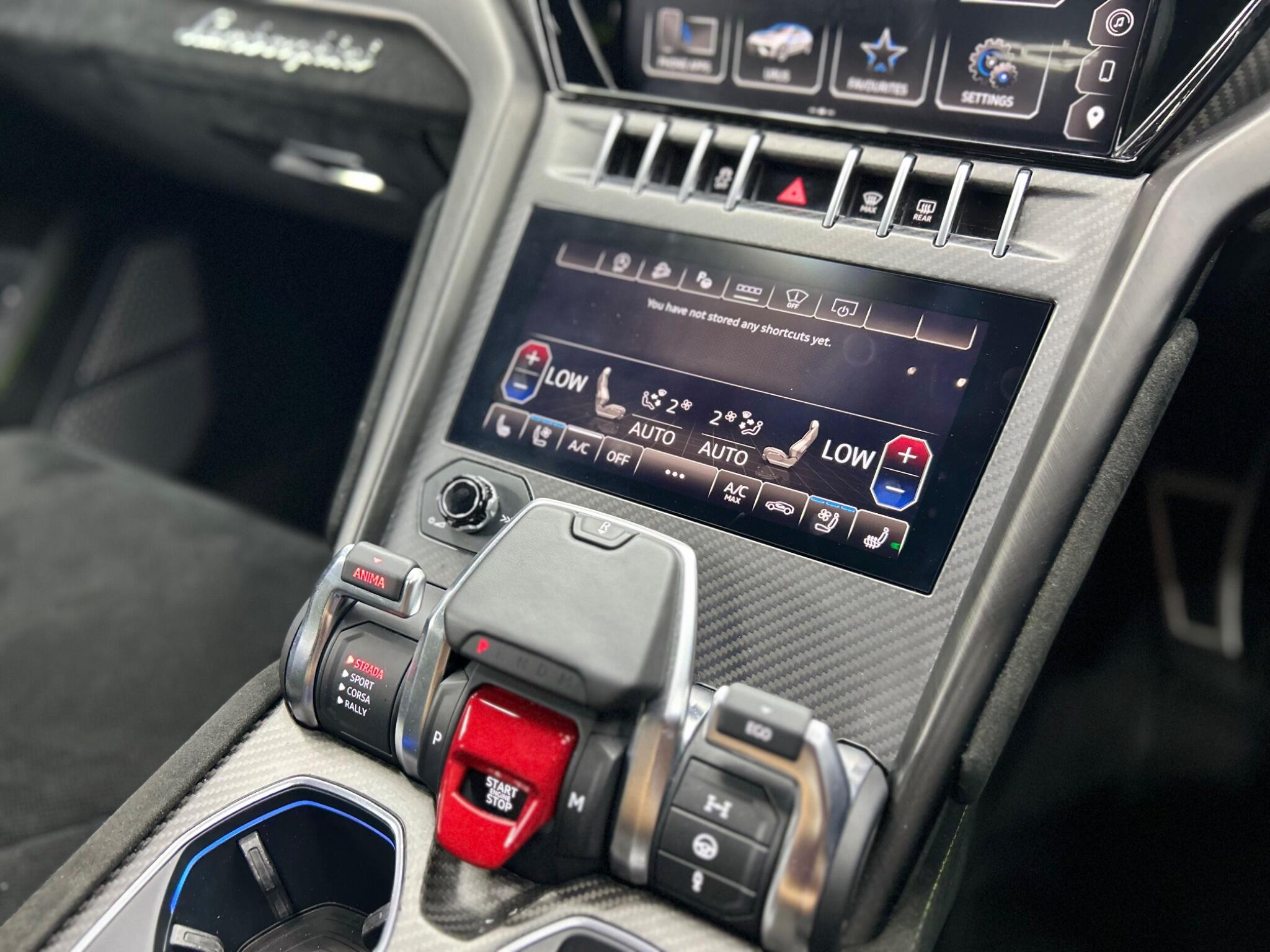 Lamborghini Urus view 54