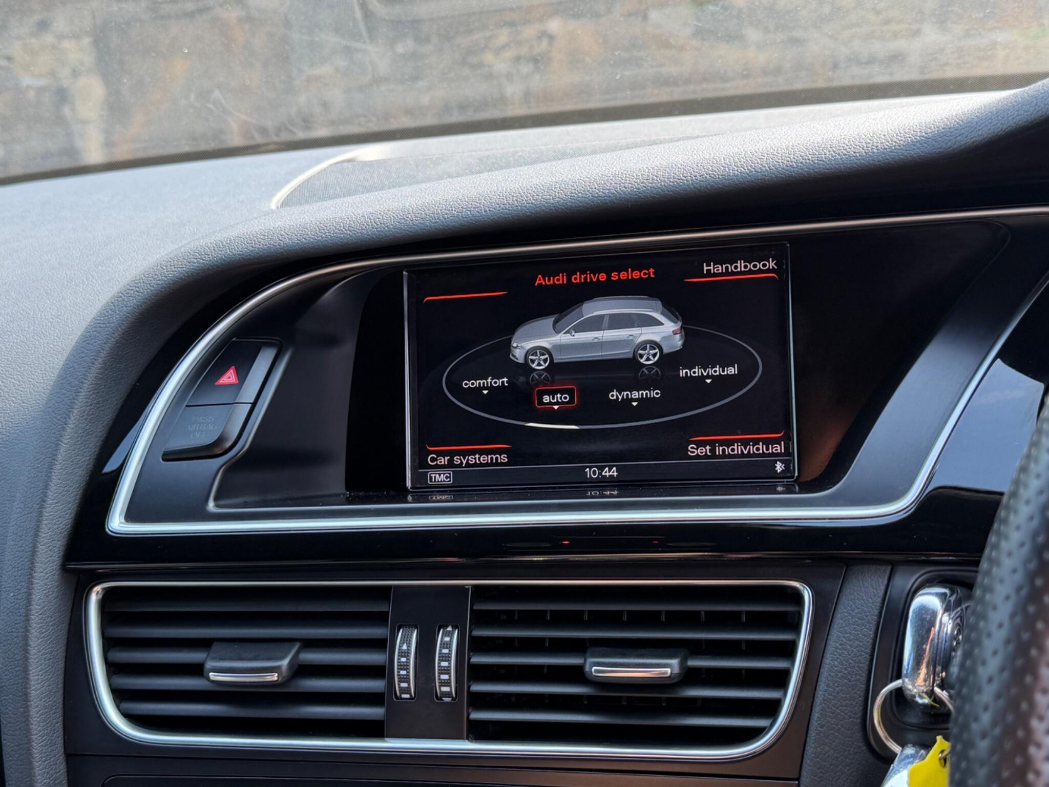 Audi RS4 view 37