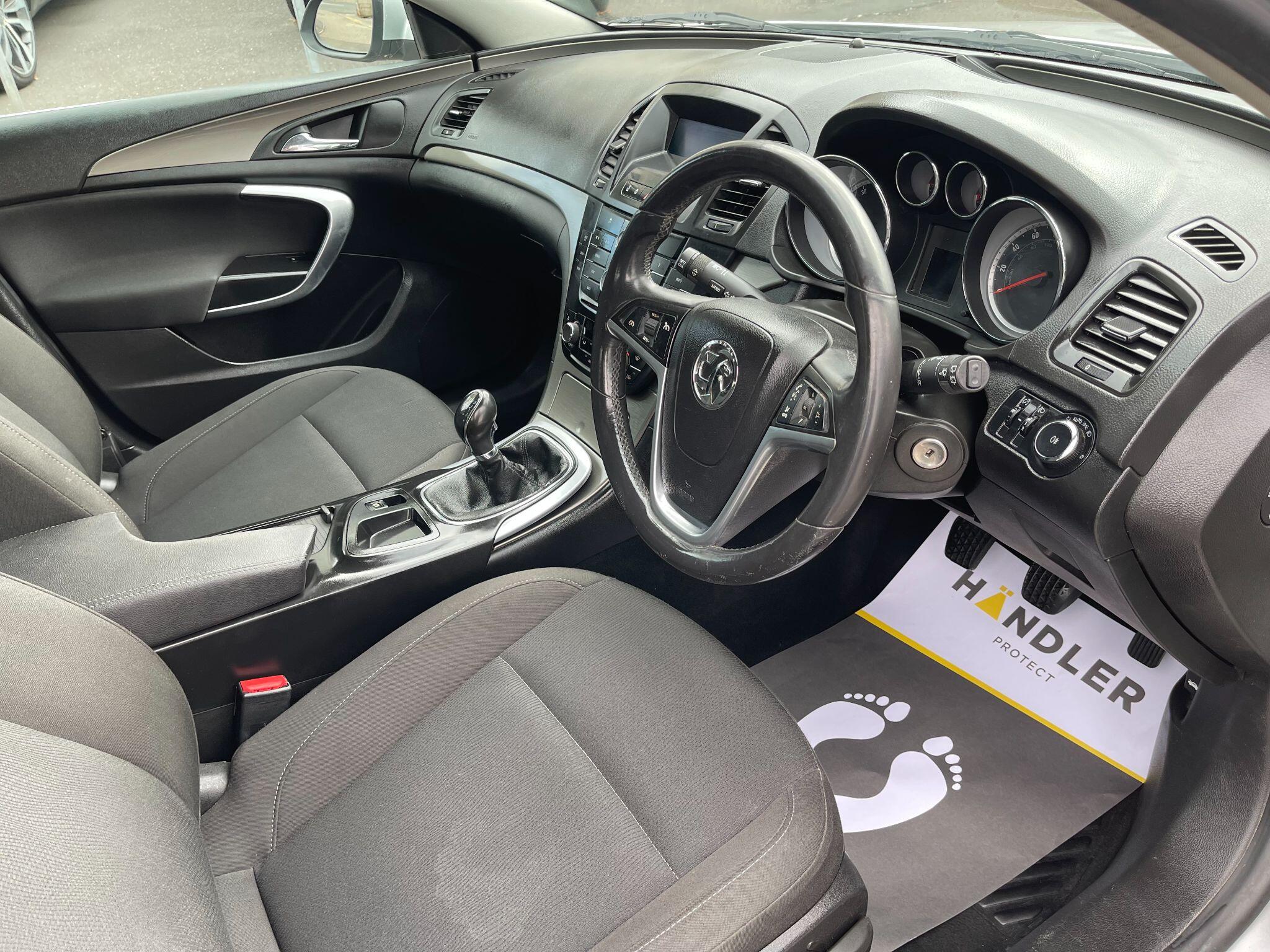 Vauxhall Insignia view 25