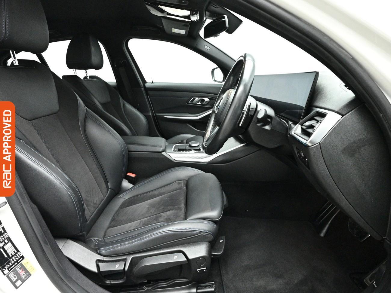 BMW 3 Series view 13