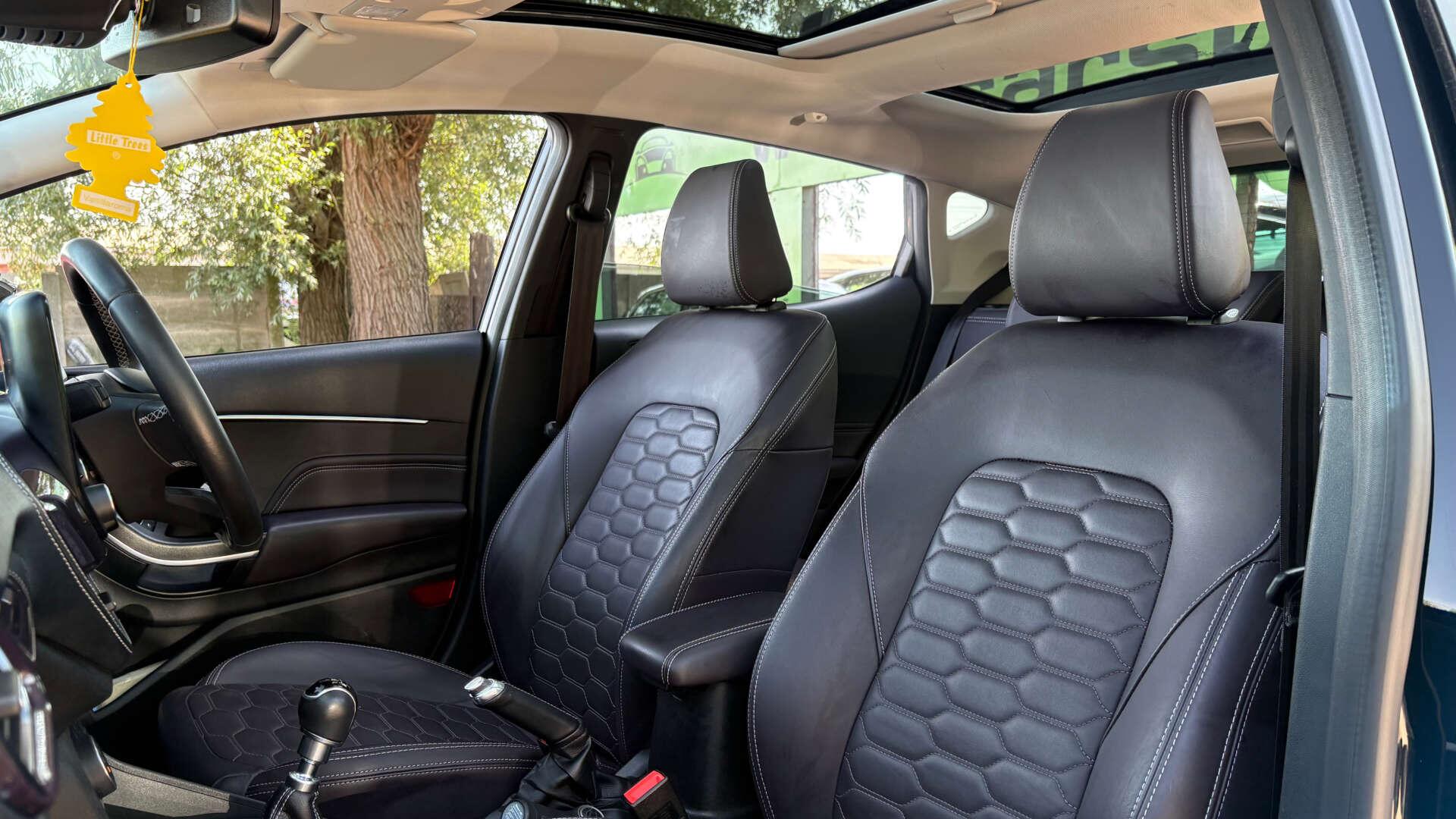 Ford Fiesta view 13