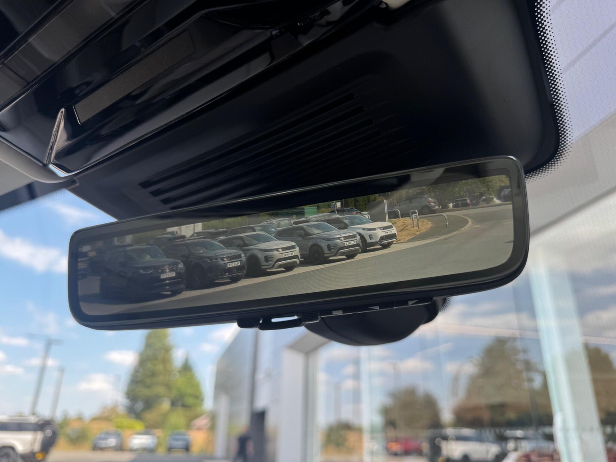 Land Rover Range Rover view 16