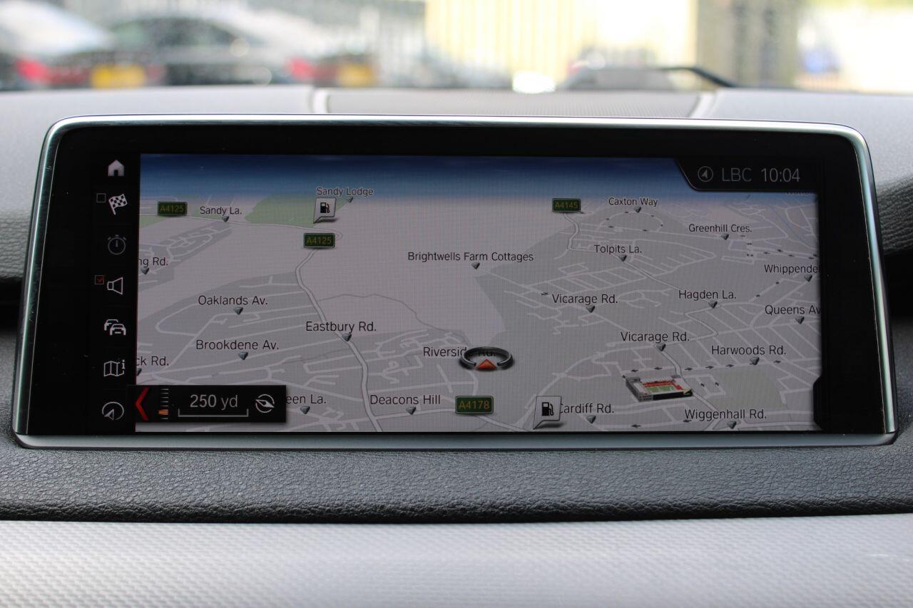 BMW X5 view 24