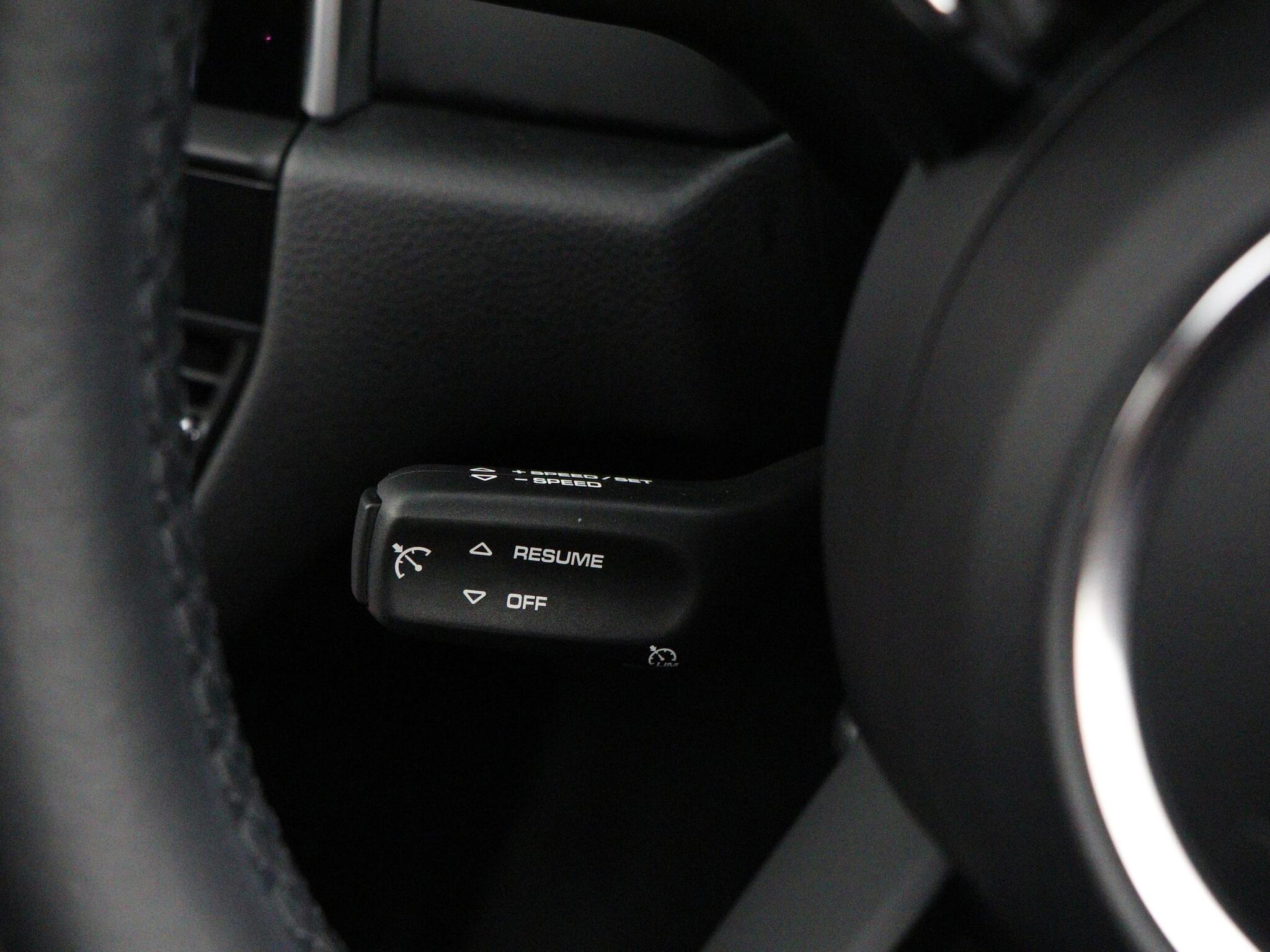 Porsche Macan view 49