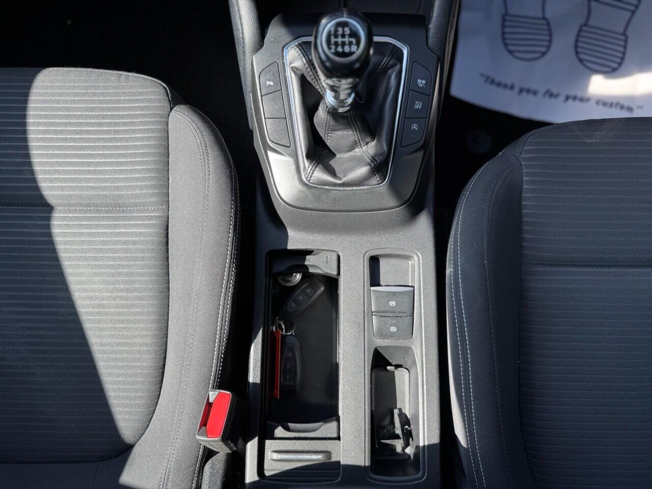Ford Focus view 10