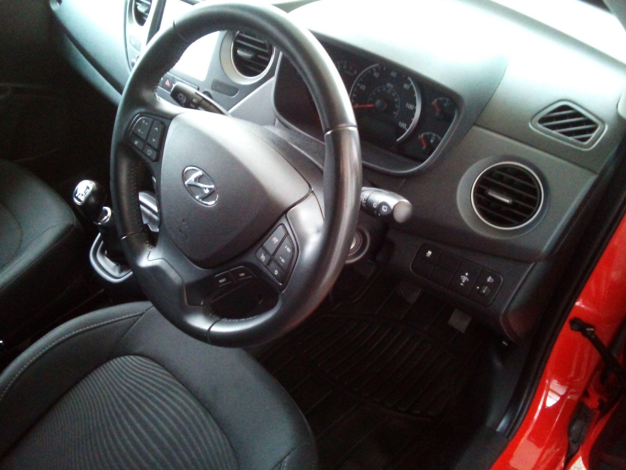 2020 Hyundai i10 1.0 Play Euro 6 5dr • 30,145 miles image 18