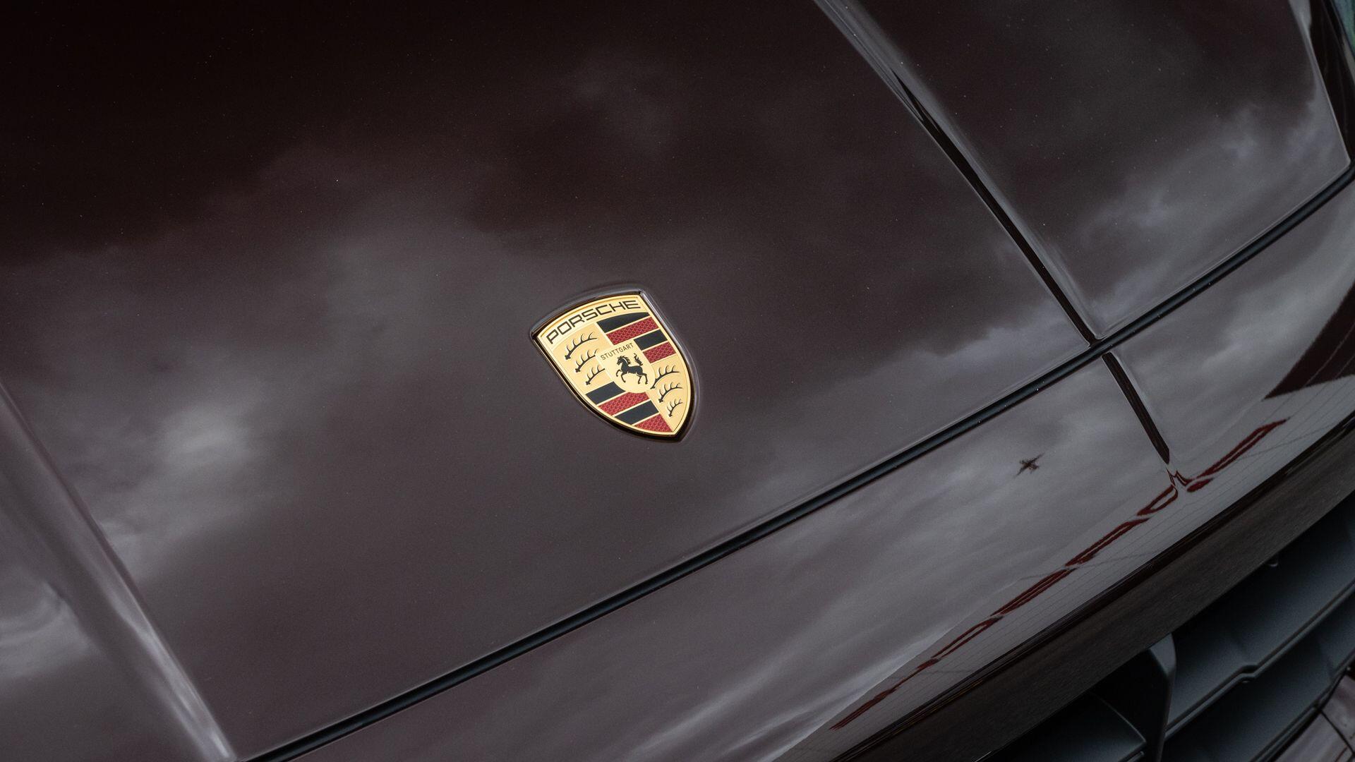 Porsche Cayenne view 31