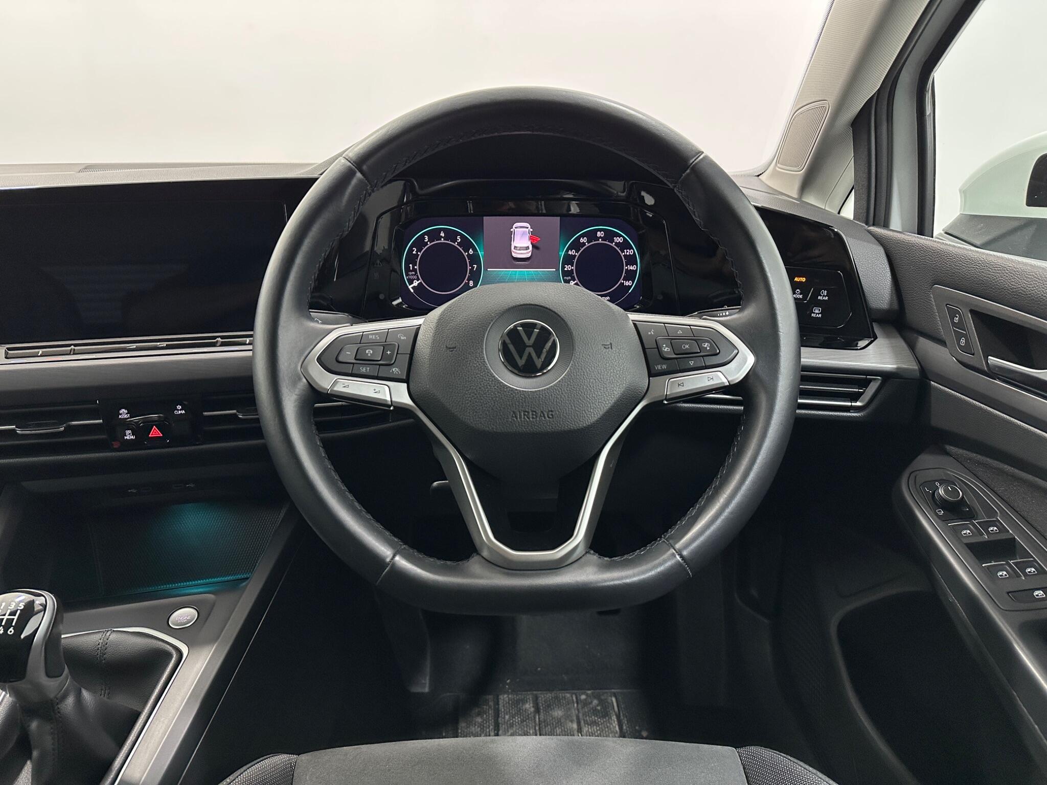 Volkswagen Golf view 13