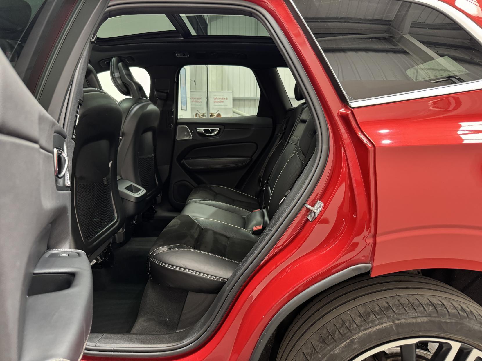 Volvo XC60 view 61