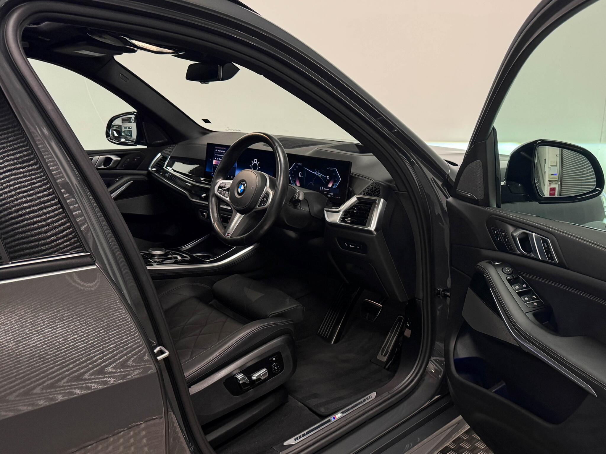 BMW X5 view 33