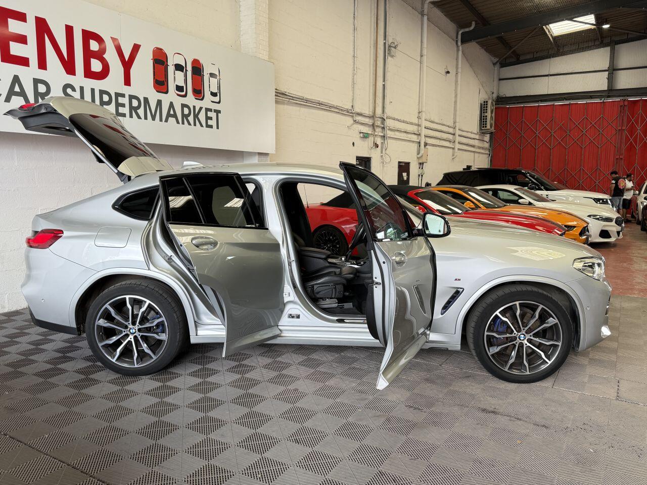 BMW X4 view 14