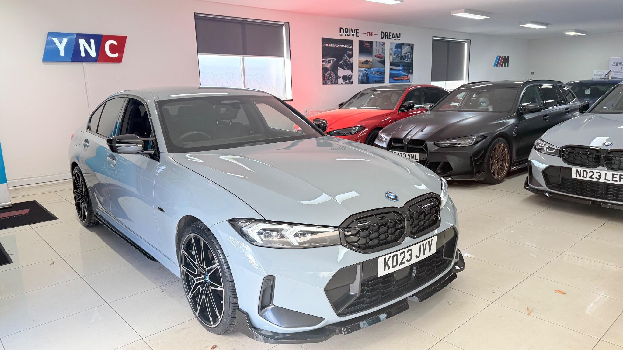 BMW 3 Series view 58