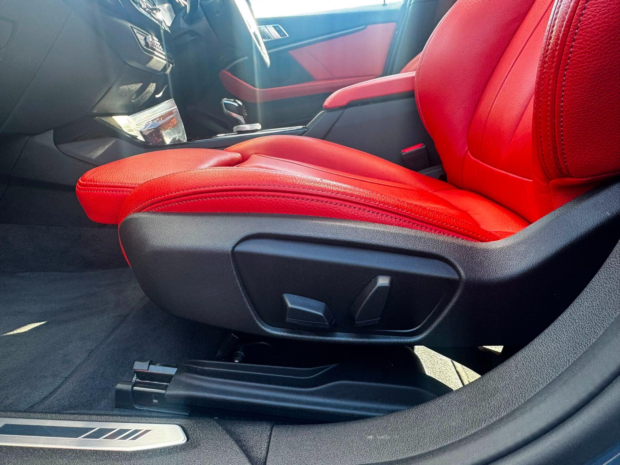 BMW 1 Series view 33