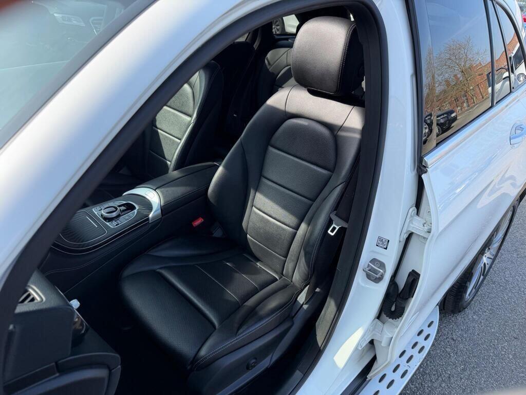 Mercedes-Benz GLC view 19
