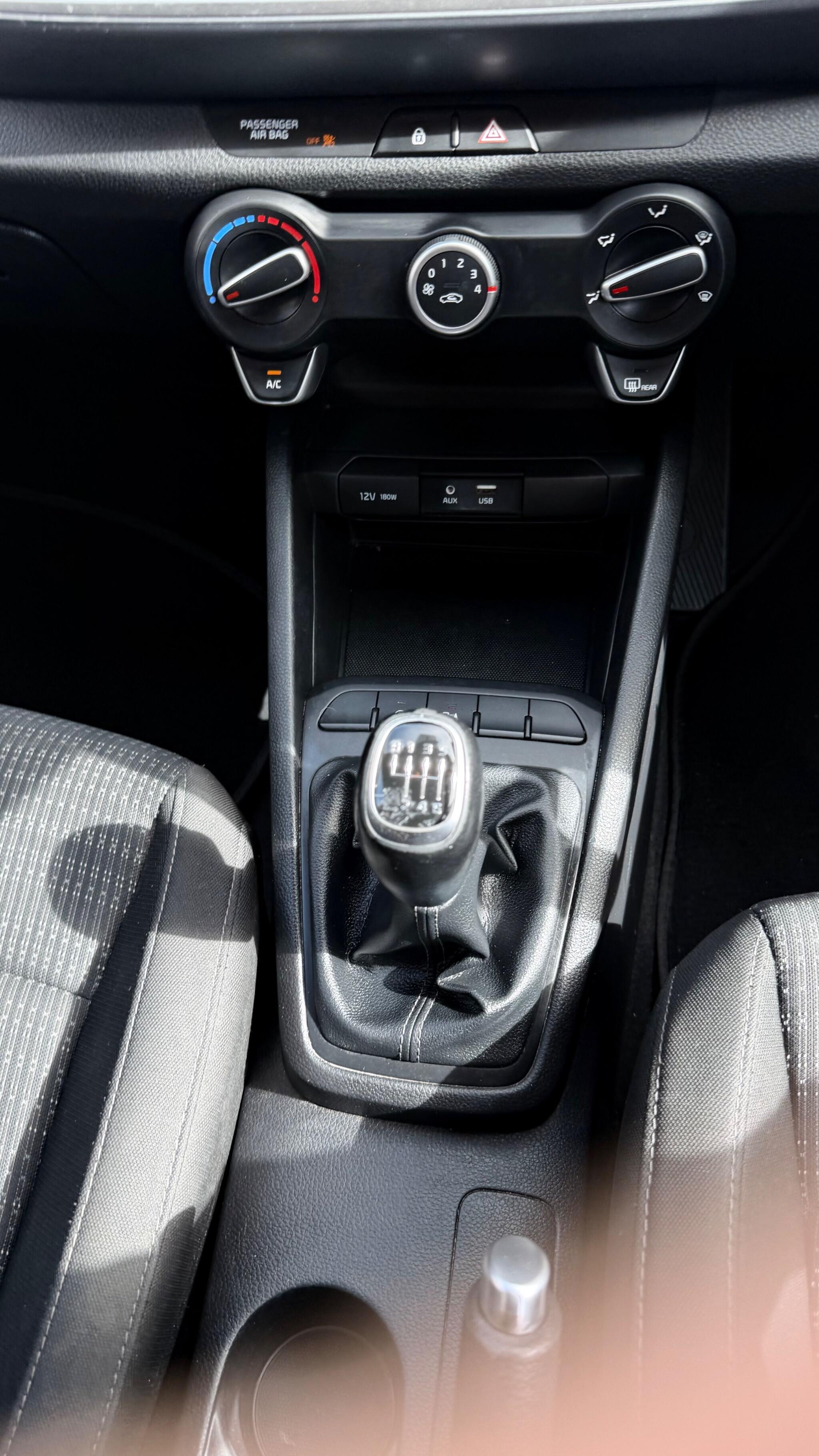 Kia Stonic view 24