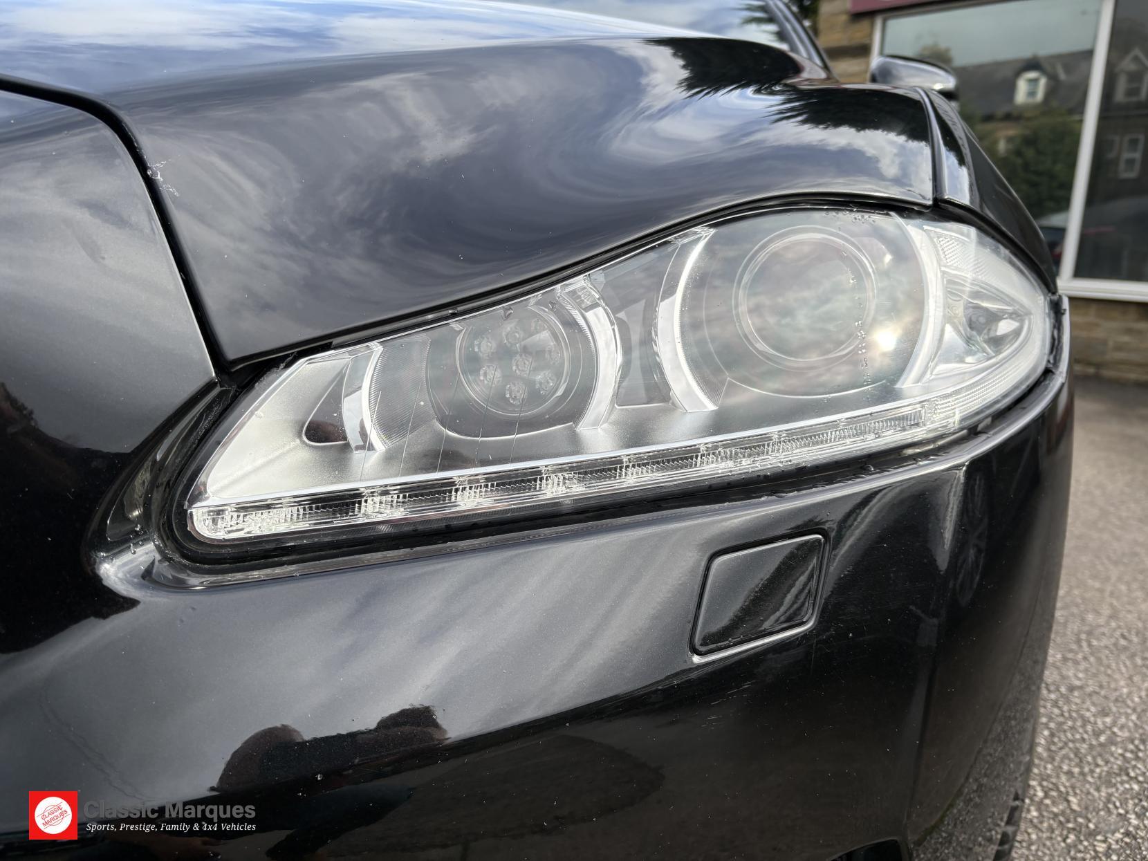 Jaguar XJ view 22