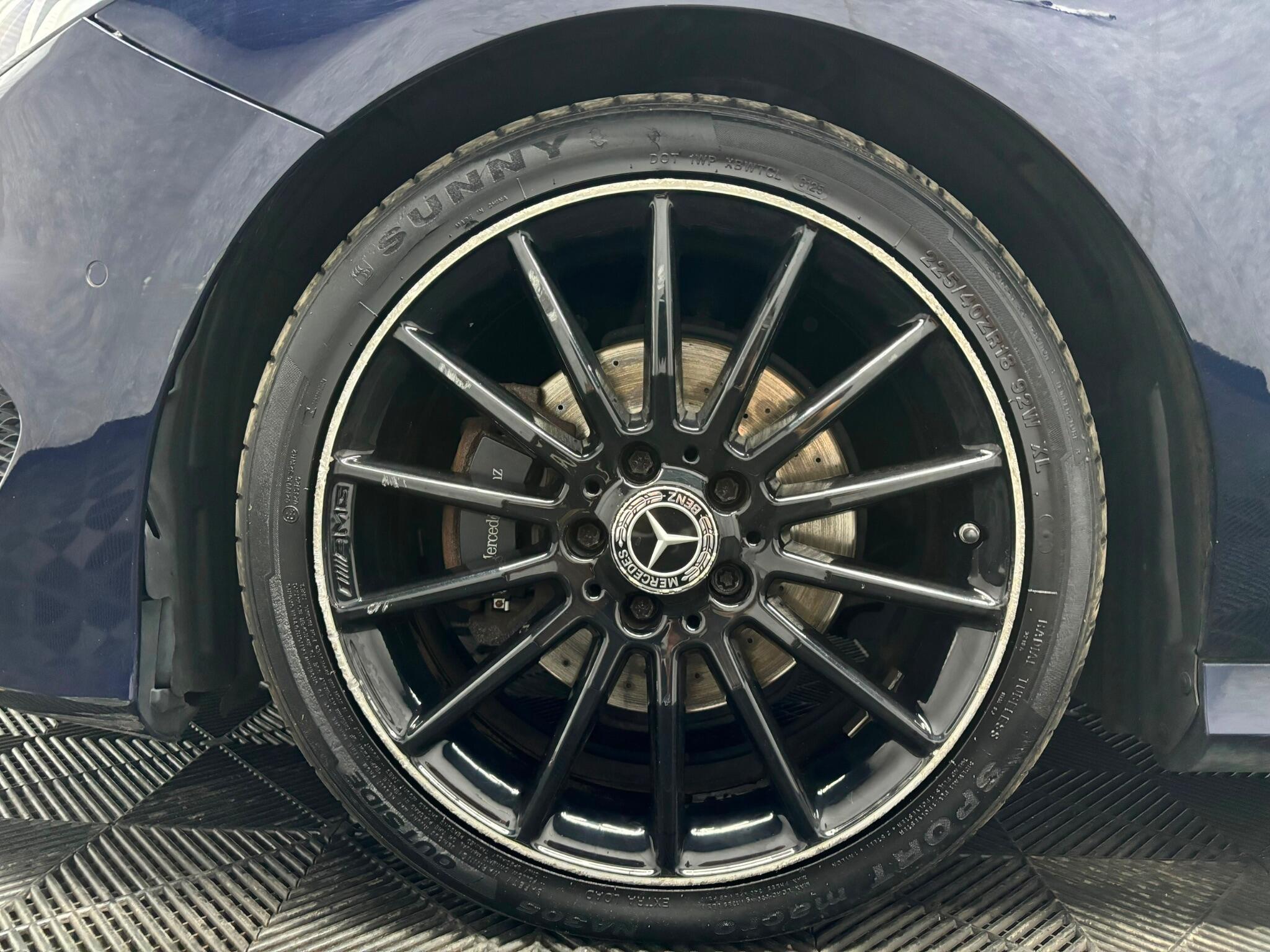 Mercedes-Benz B Class view 27