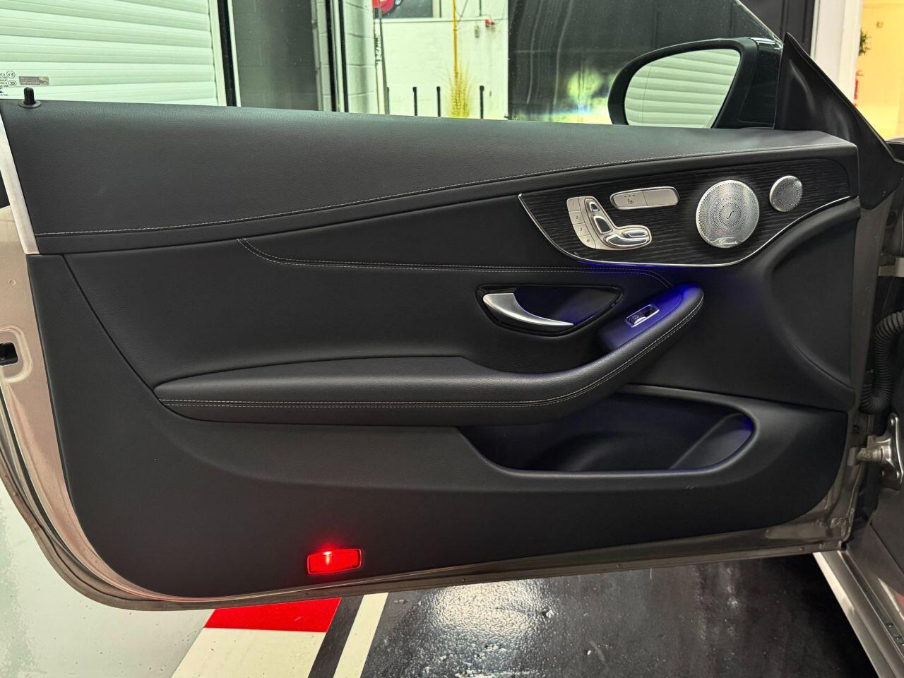 Mercedes-Benz C Class view 54