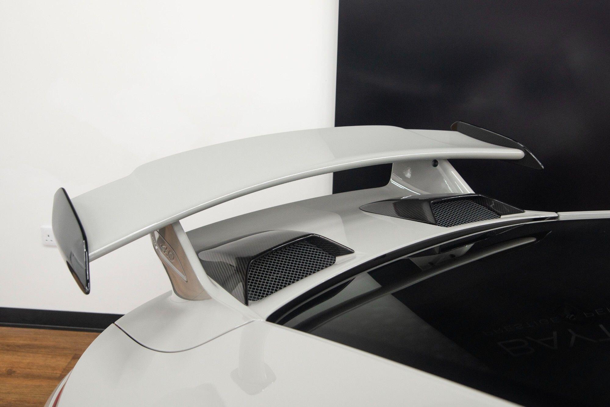 Porsche 911 view 16