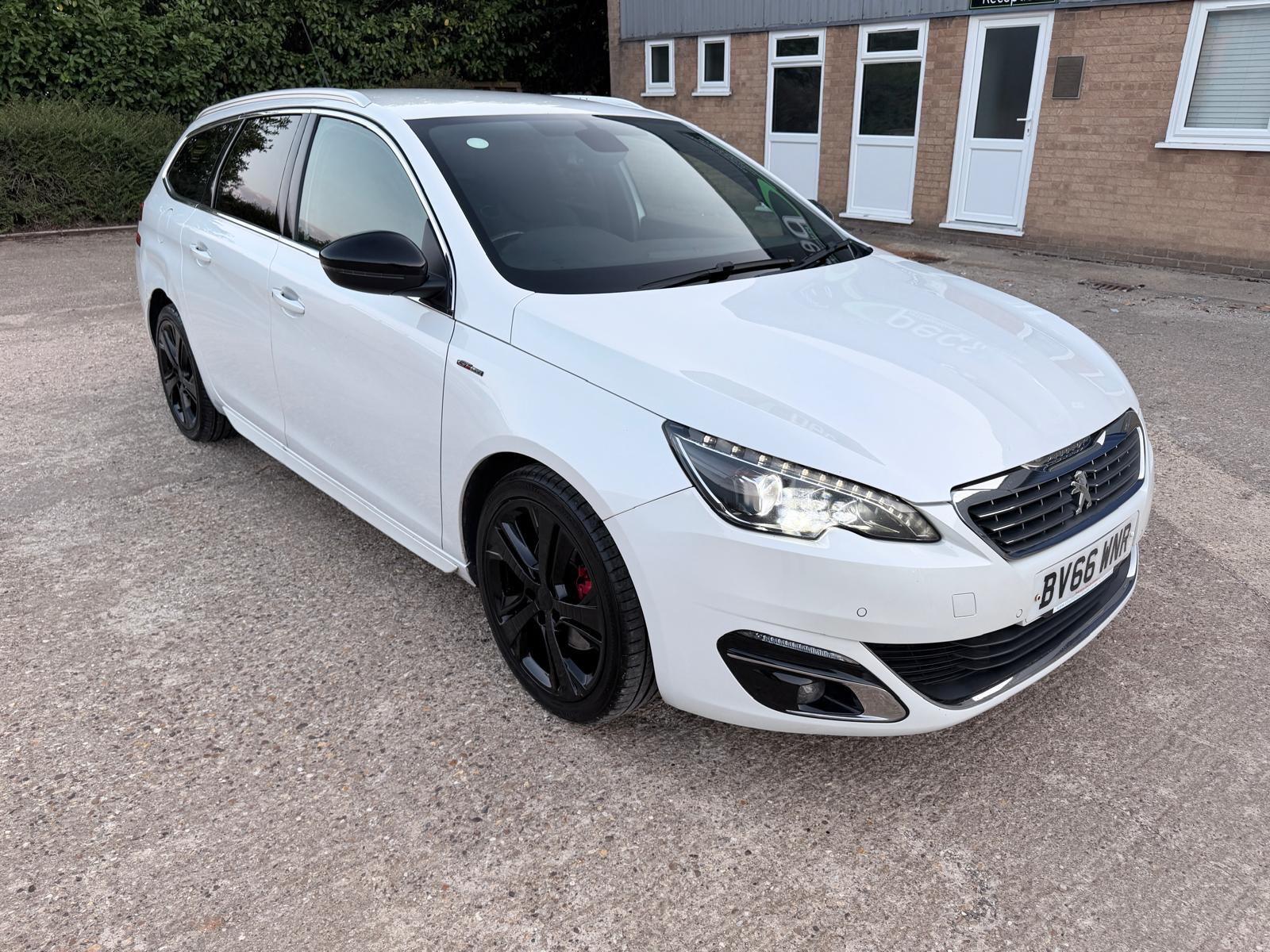 Peugeot 308 view 9