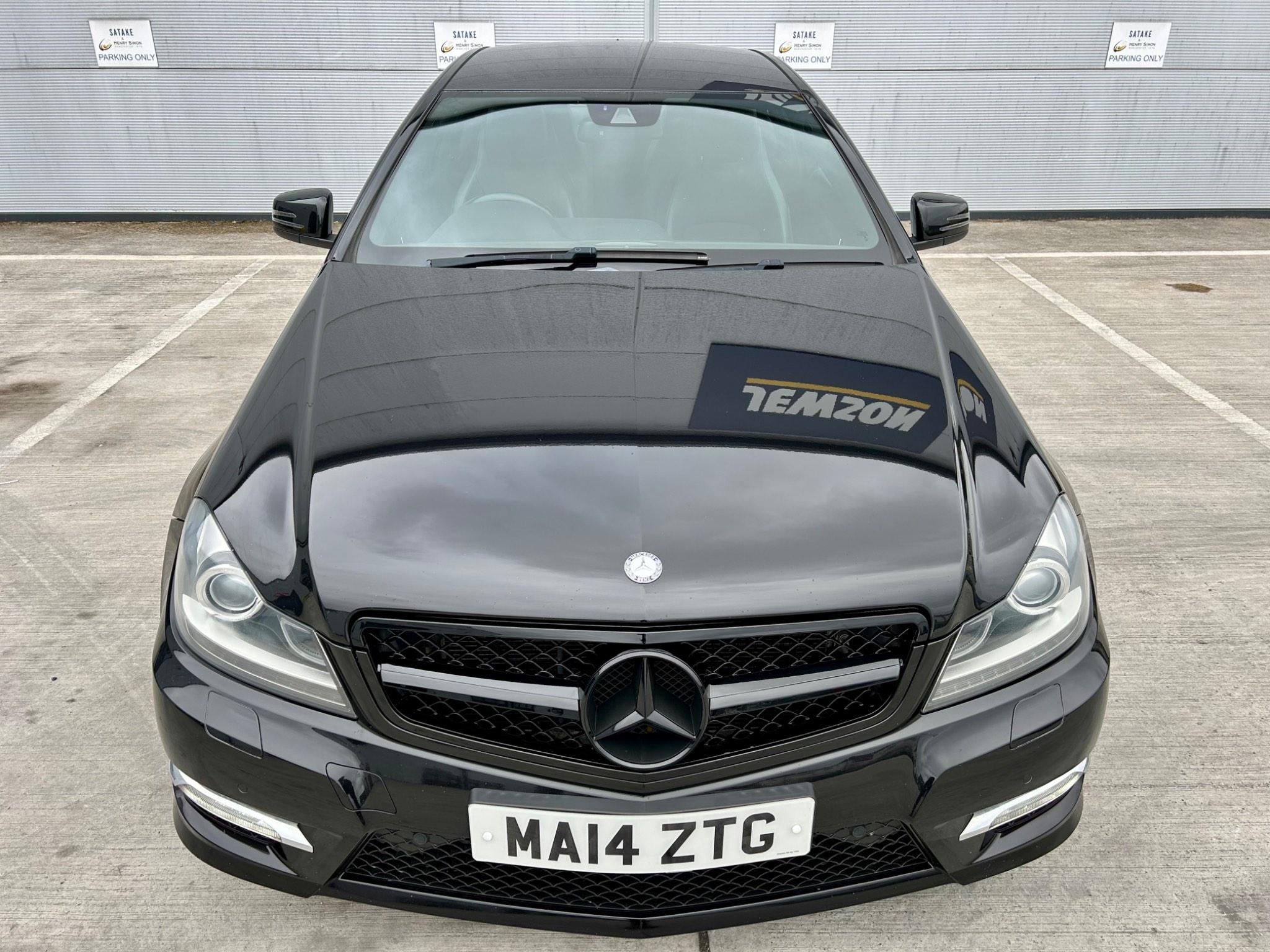 Mercedes-Benz C-Class view 4