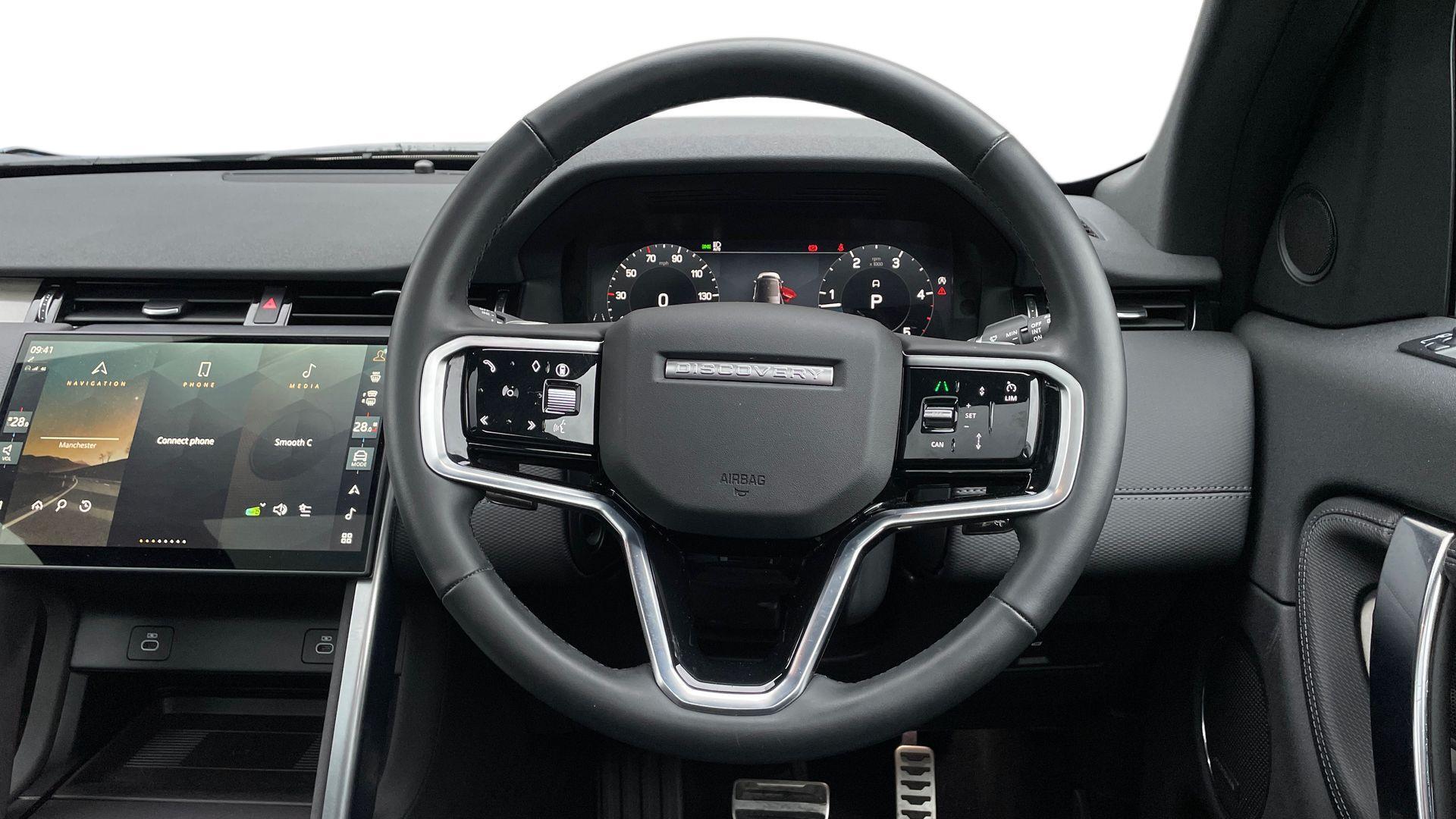 Land Rover Discovery Sport view 15