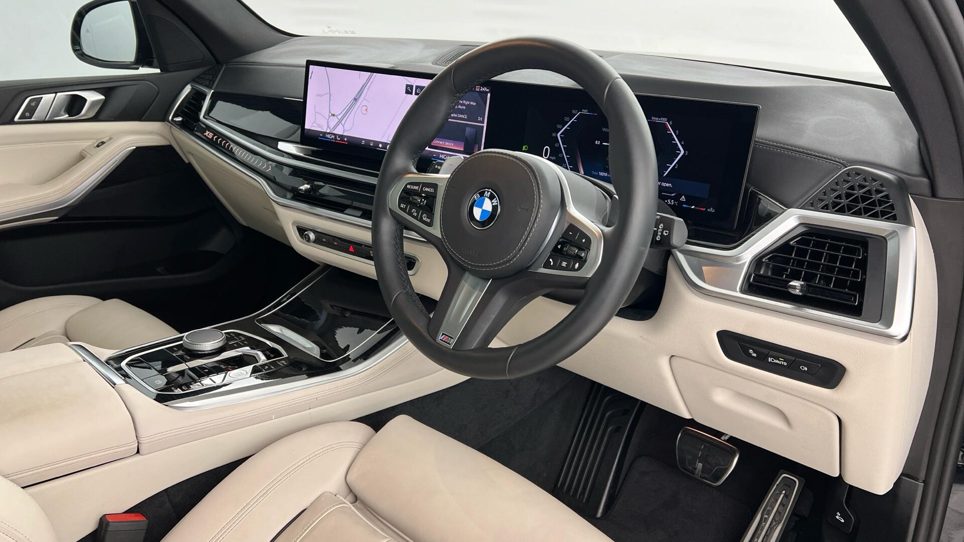 BMW X5 view 6