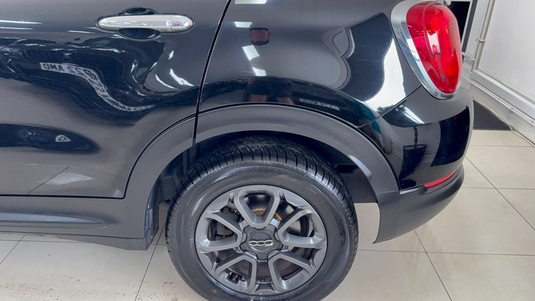 Fiat 500X view 31